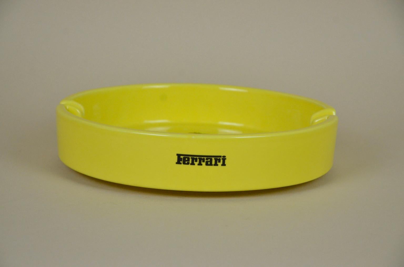 1980s Large Italian Advertising Yellow Ceramic Ferrari Ashtray by Bitossi In Excellent Condition In Milan, IT