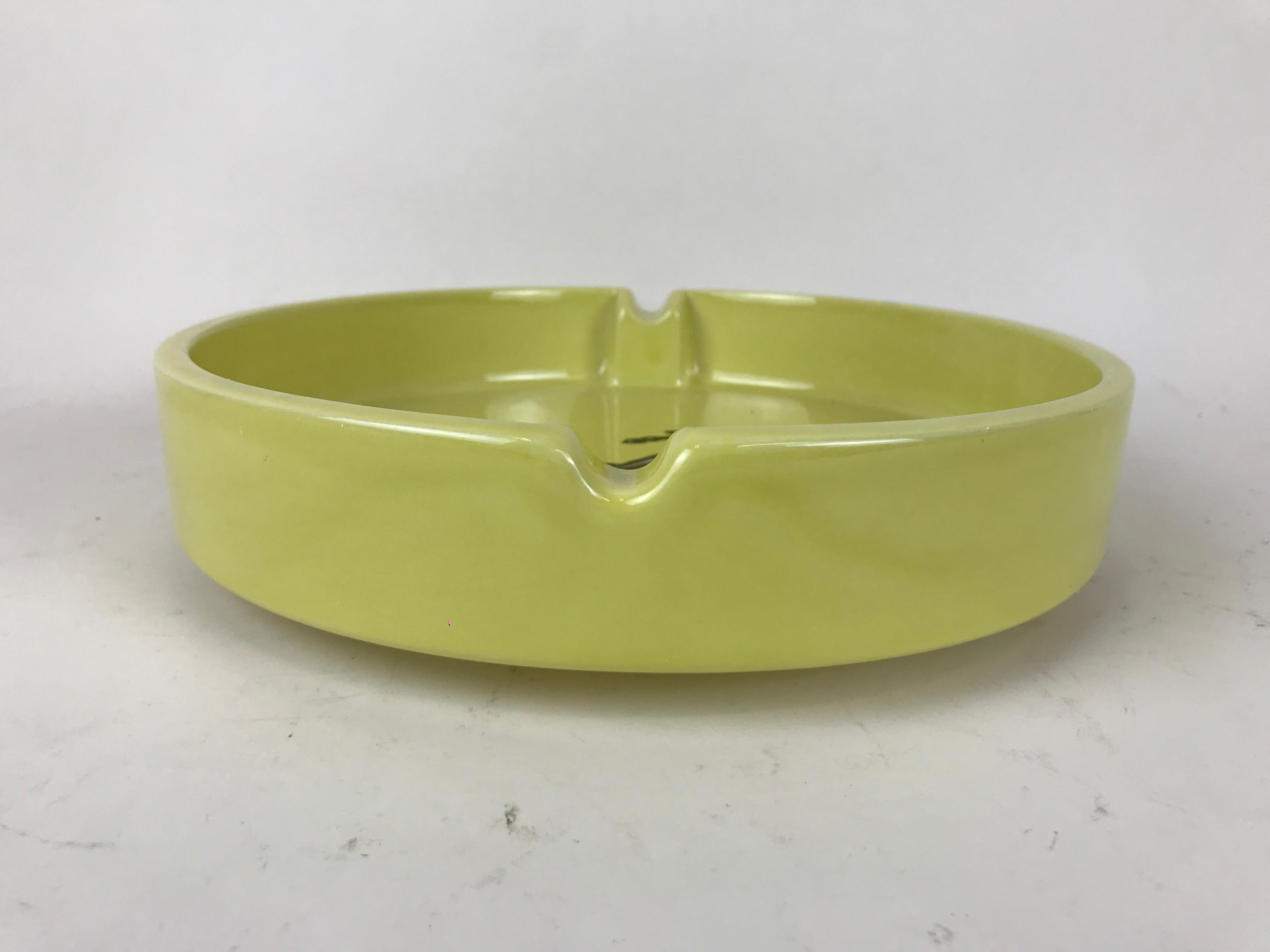 1980s Large Italian Yellow Ceramic Ferrari Ashtray by Bitossi with Original Box For Sale 1