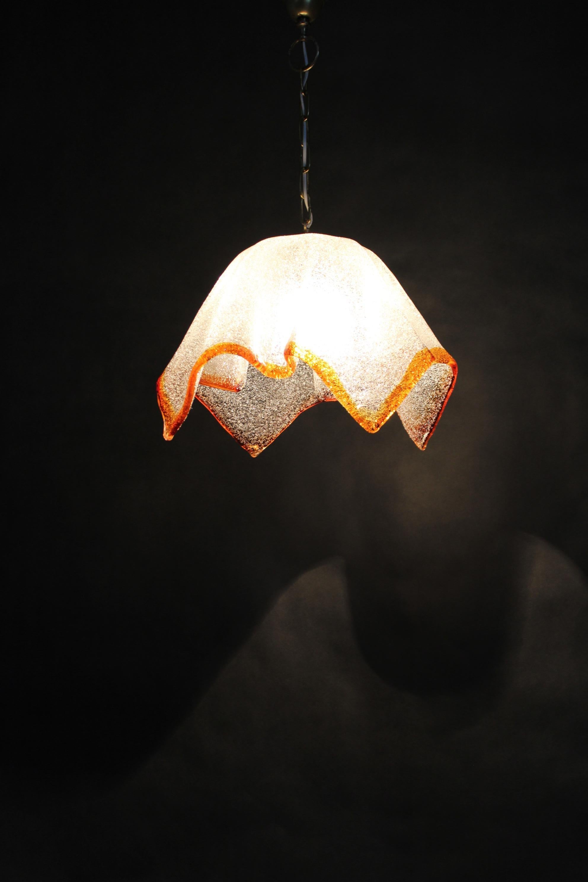 1980er Jahre Große Murano Glas Pendelleuchte, Italien im Angebot 1