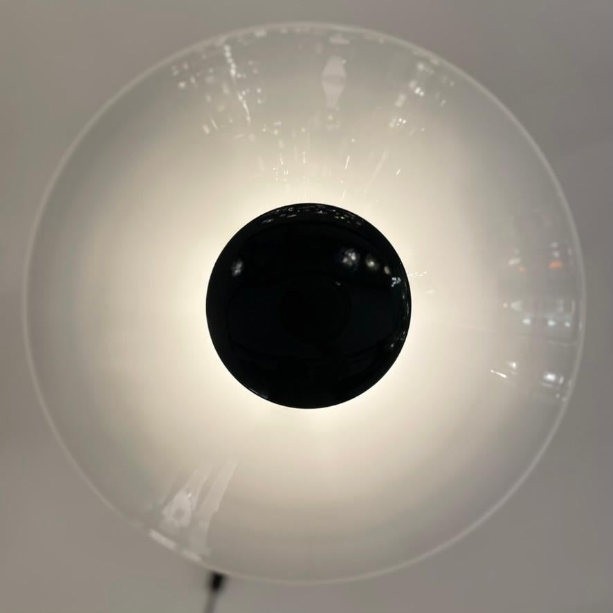 Hand-Crafted 1980's large Murano table lamp For Sale