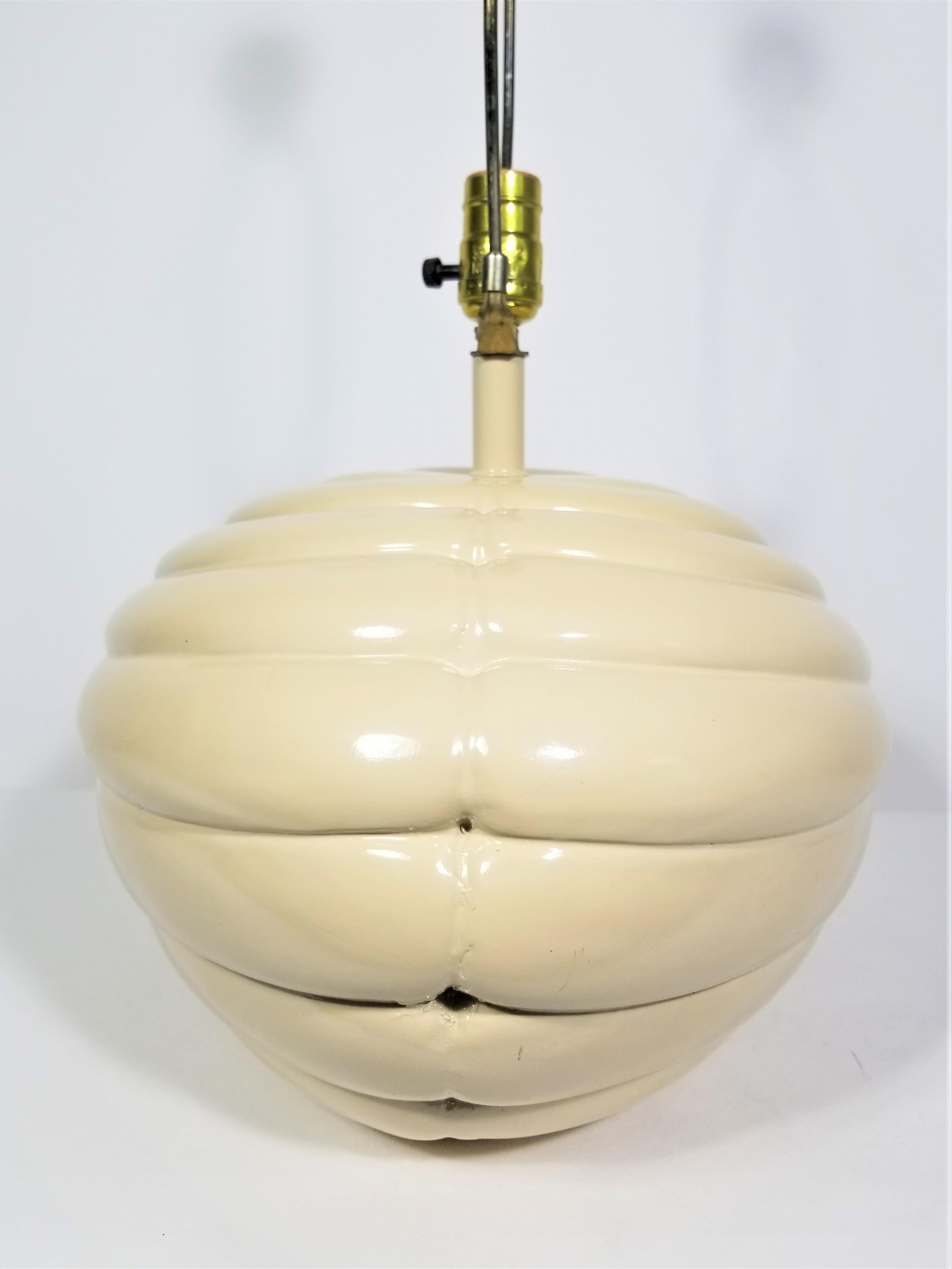 1980s Large Off White Shell Inspired Sculptural Table Lamp 5