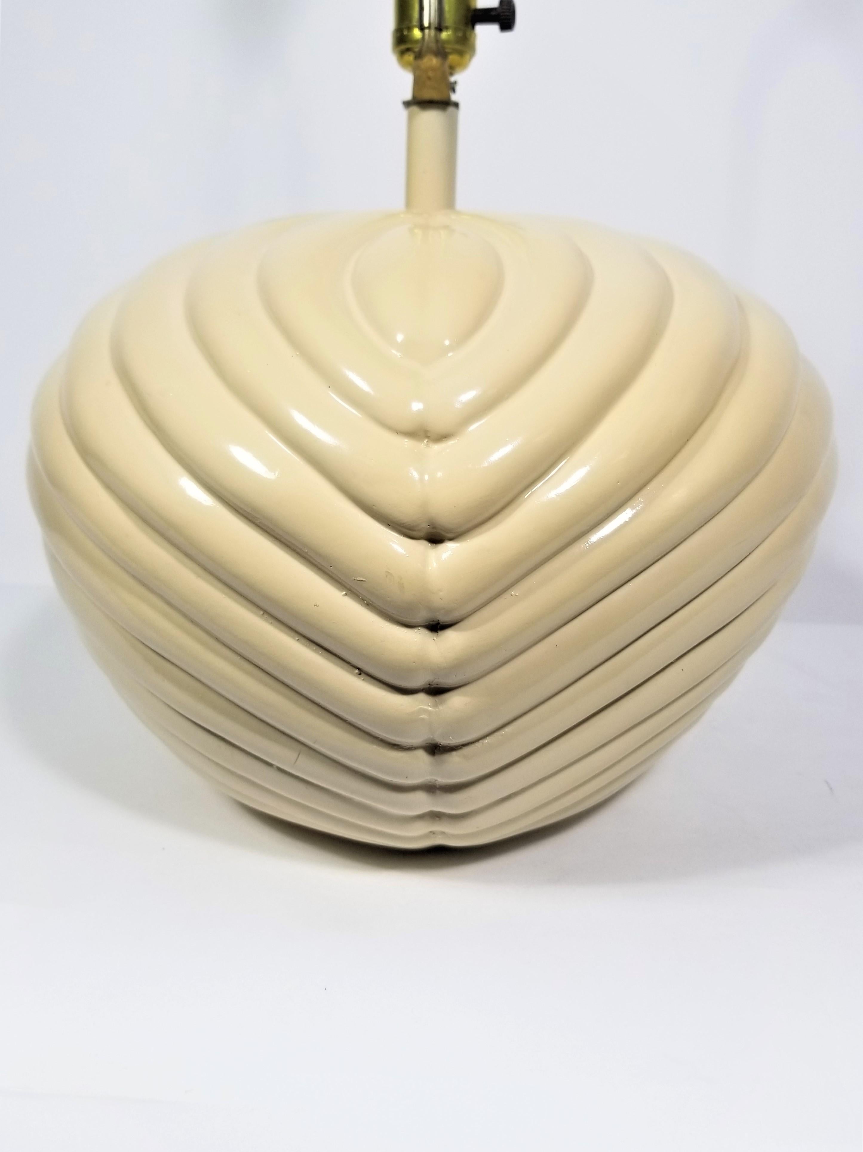 1980s Large Off White Shell Inspired Sculptural Table Lamp 6