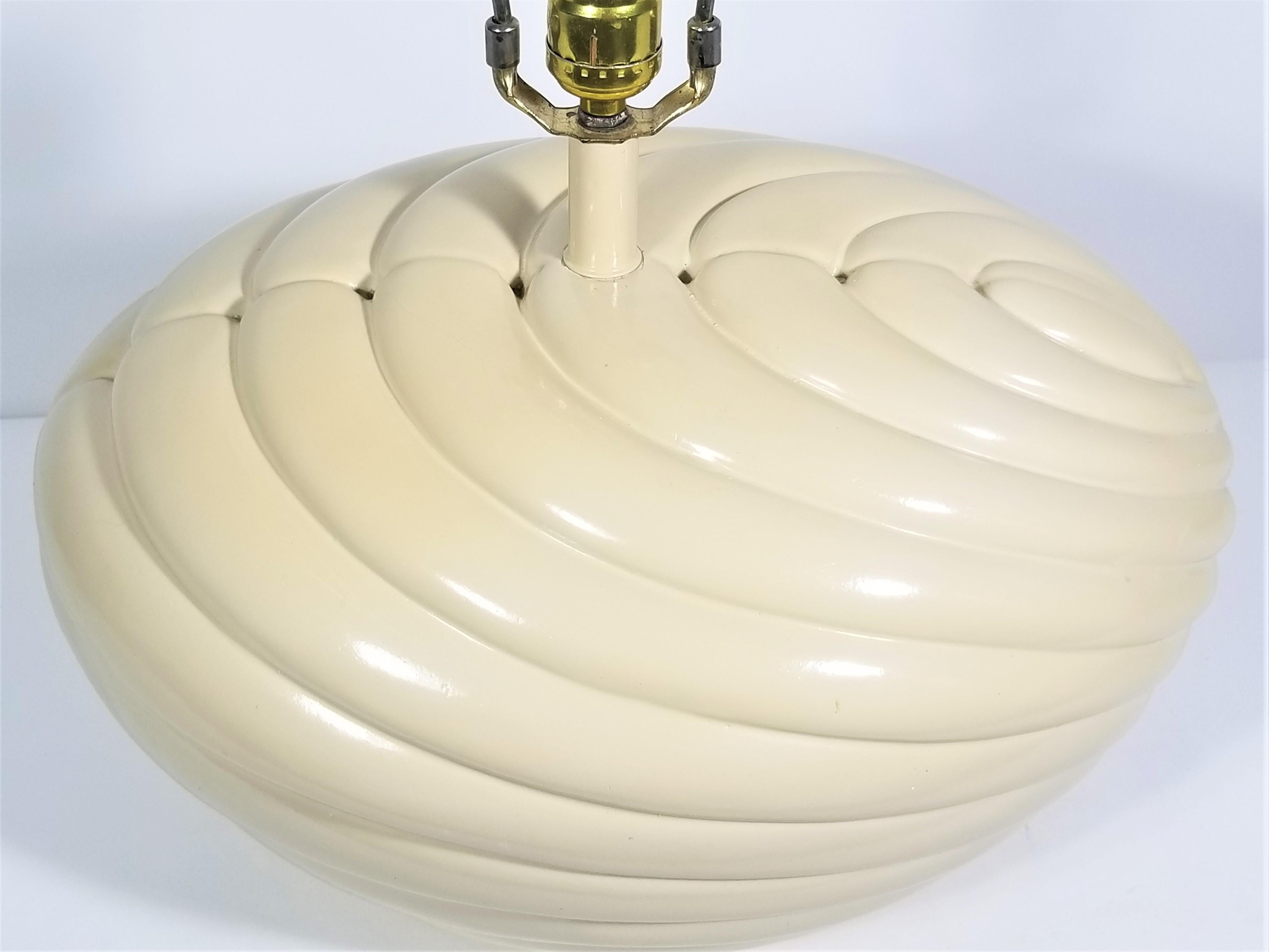 1980s Large Off White Shell Inspired Sculptural Table Lamp 9