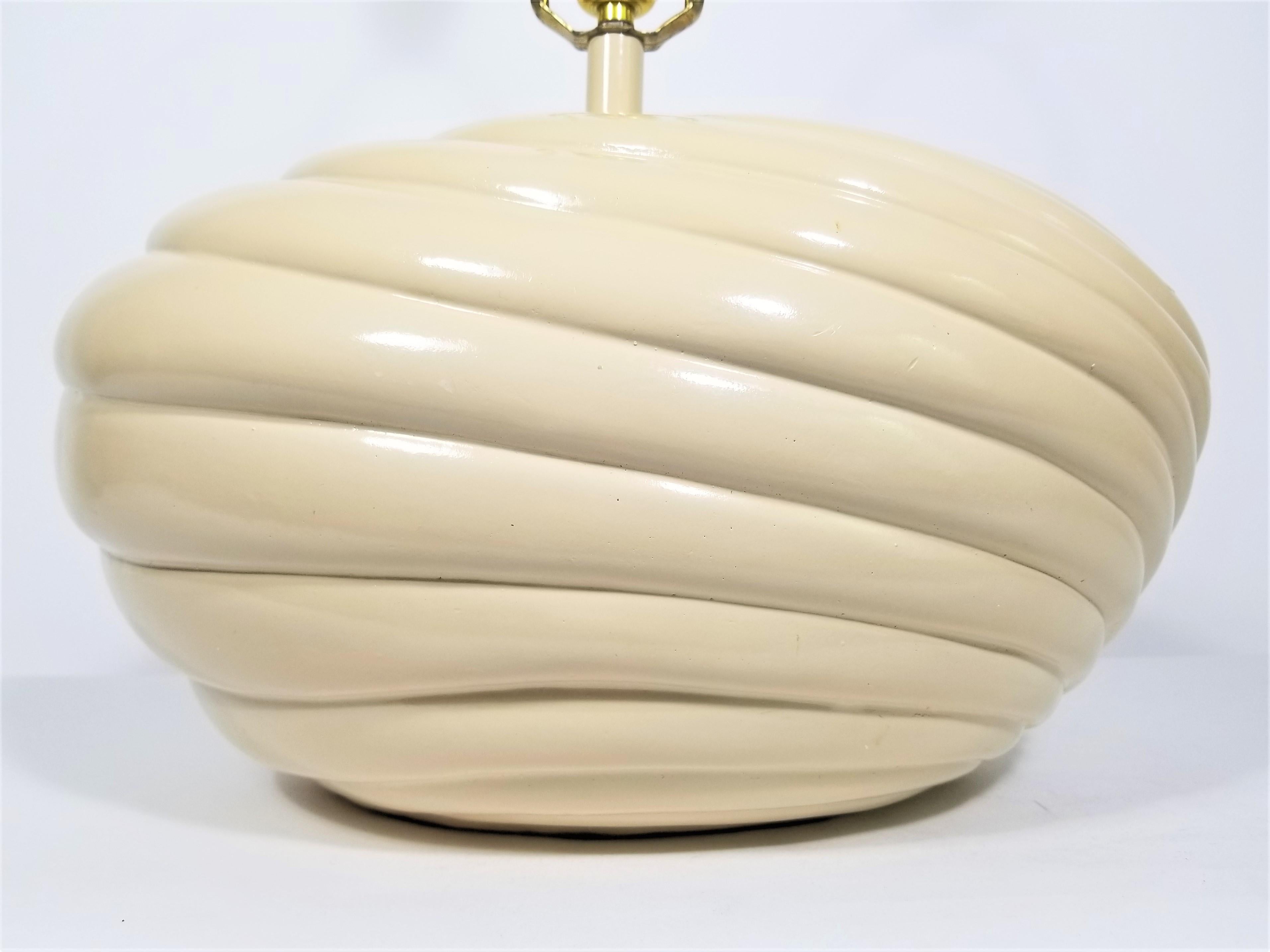 20th Century 1980s Large Off White Shell Inspired Sculptural Table Lamp