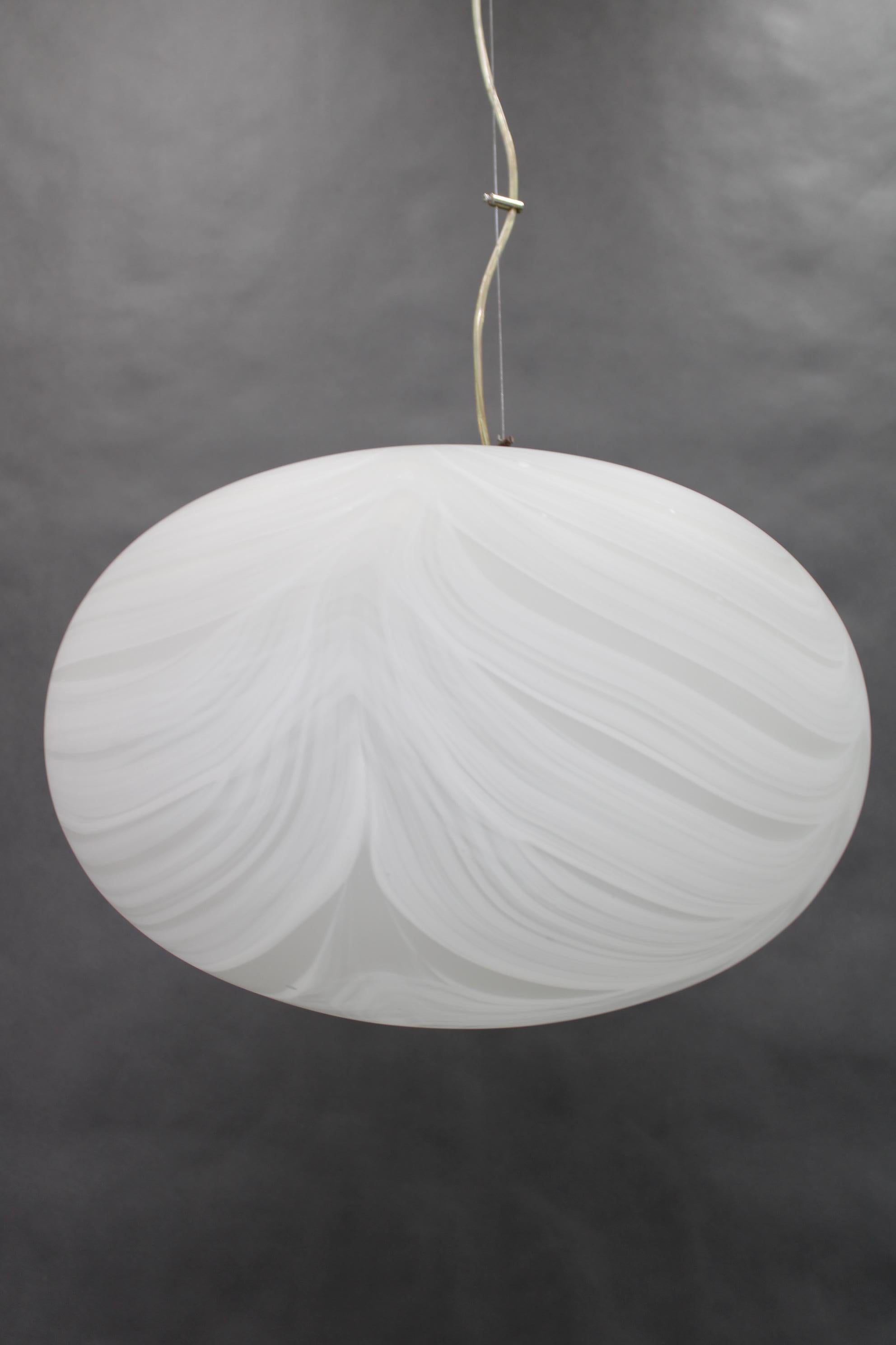 Mid-Century Modern 1980s Large Oval Murano Glass Pendant Light, Italy For Sale