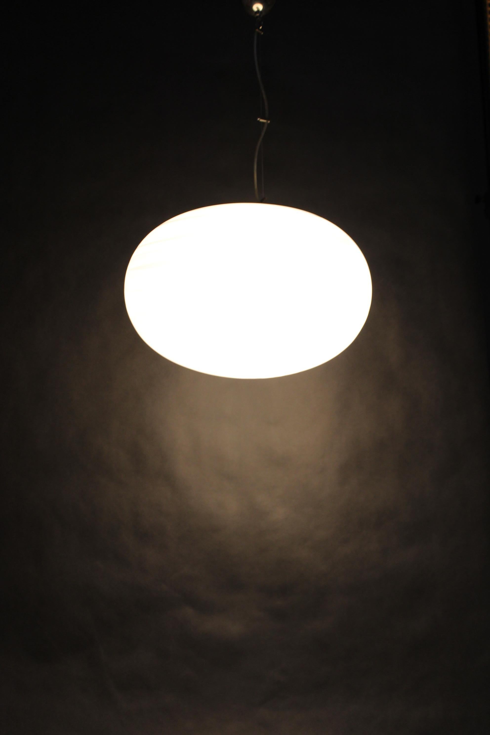1980s Large Oval Murano Glass Pendant Light, Italy For Sale 3