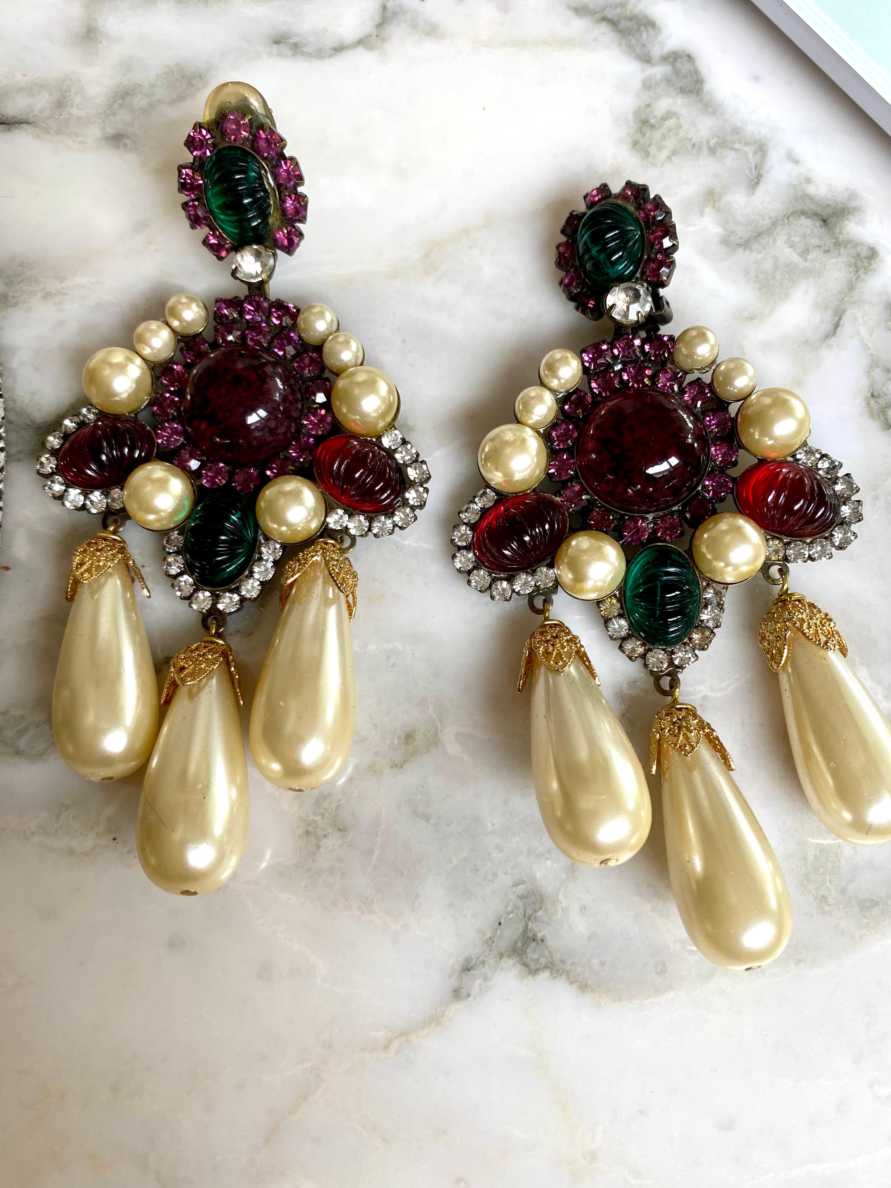 1980s Larry Vrba Faux Pearl Purple, Red and Green Cabochon Chandelier Earrings For Sale 1