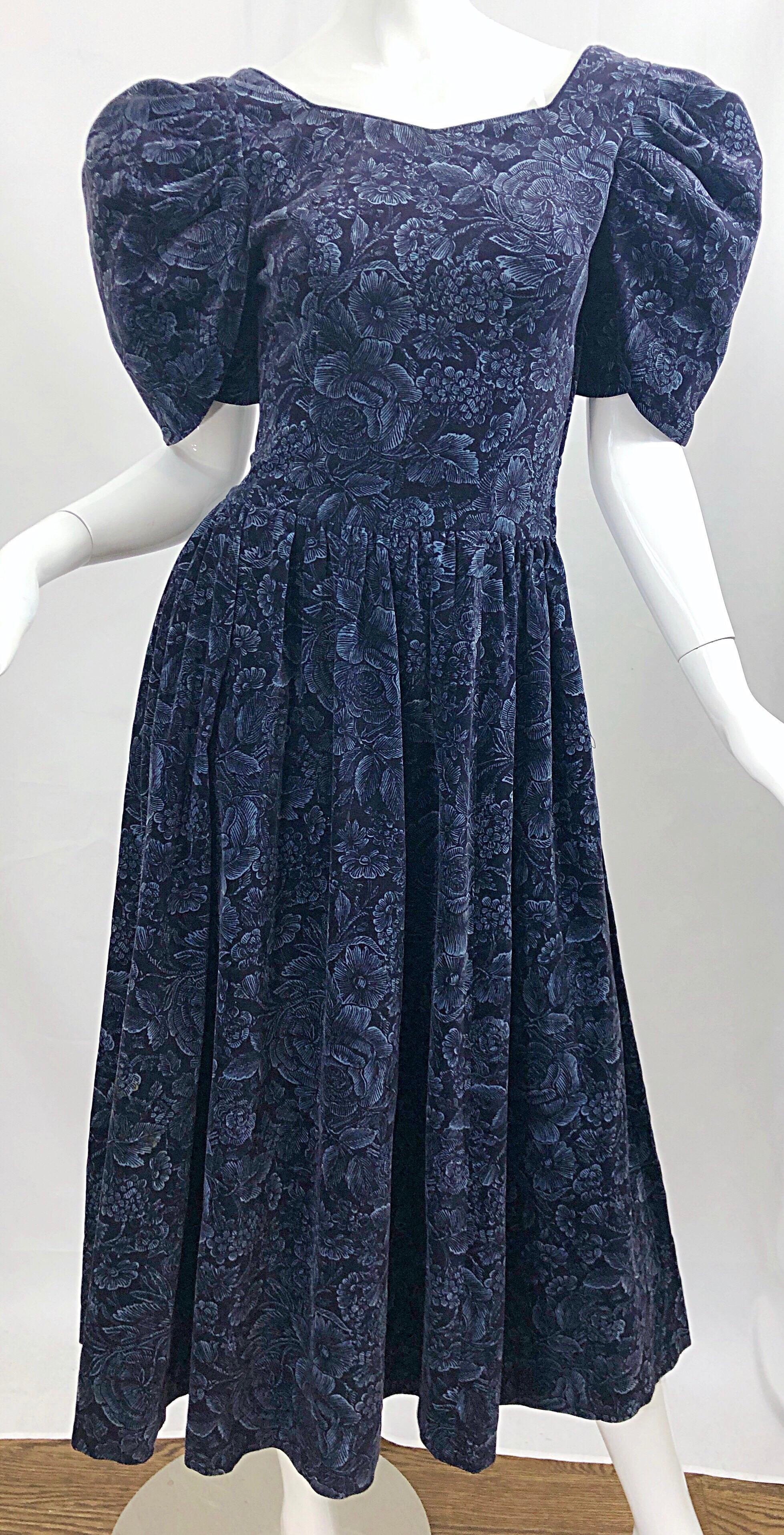 1980s Laura Ashley Size 6 Navy Blue Velvet Open Back Vintage 80s Midi Dress  For Sale 1