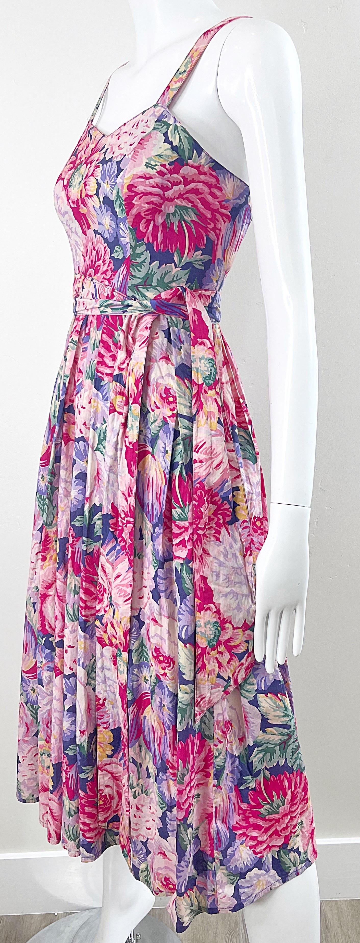 1980s Laura Ashley Pink + Purple Floral Cotton Vintage 80s Sleeveless Dress XS en vente 6
