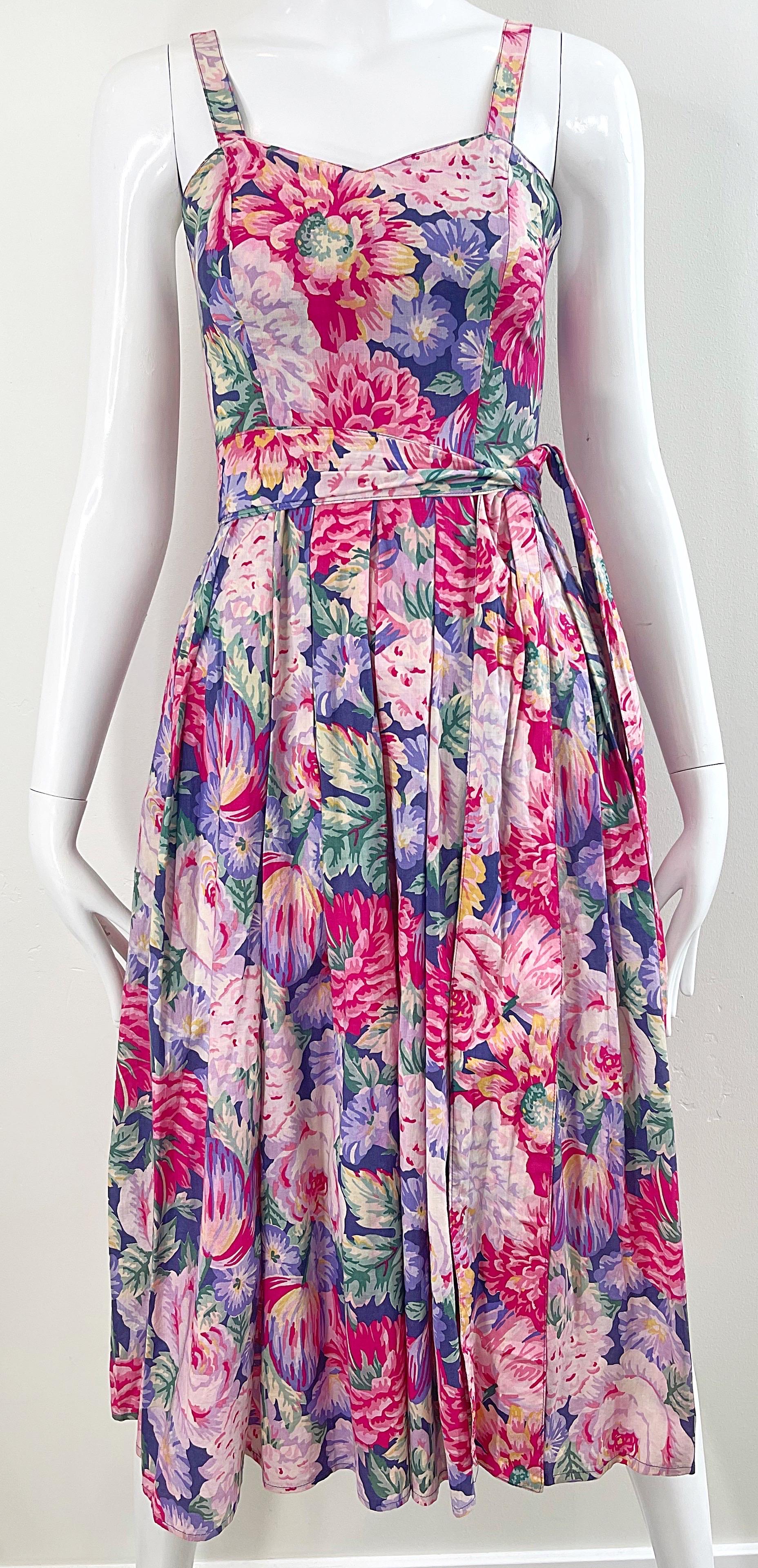 1980s Laura Ashley Pink + Purple Floral Cotton Vintage 80s Sleeveless Dress XS en vente 5