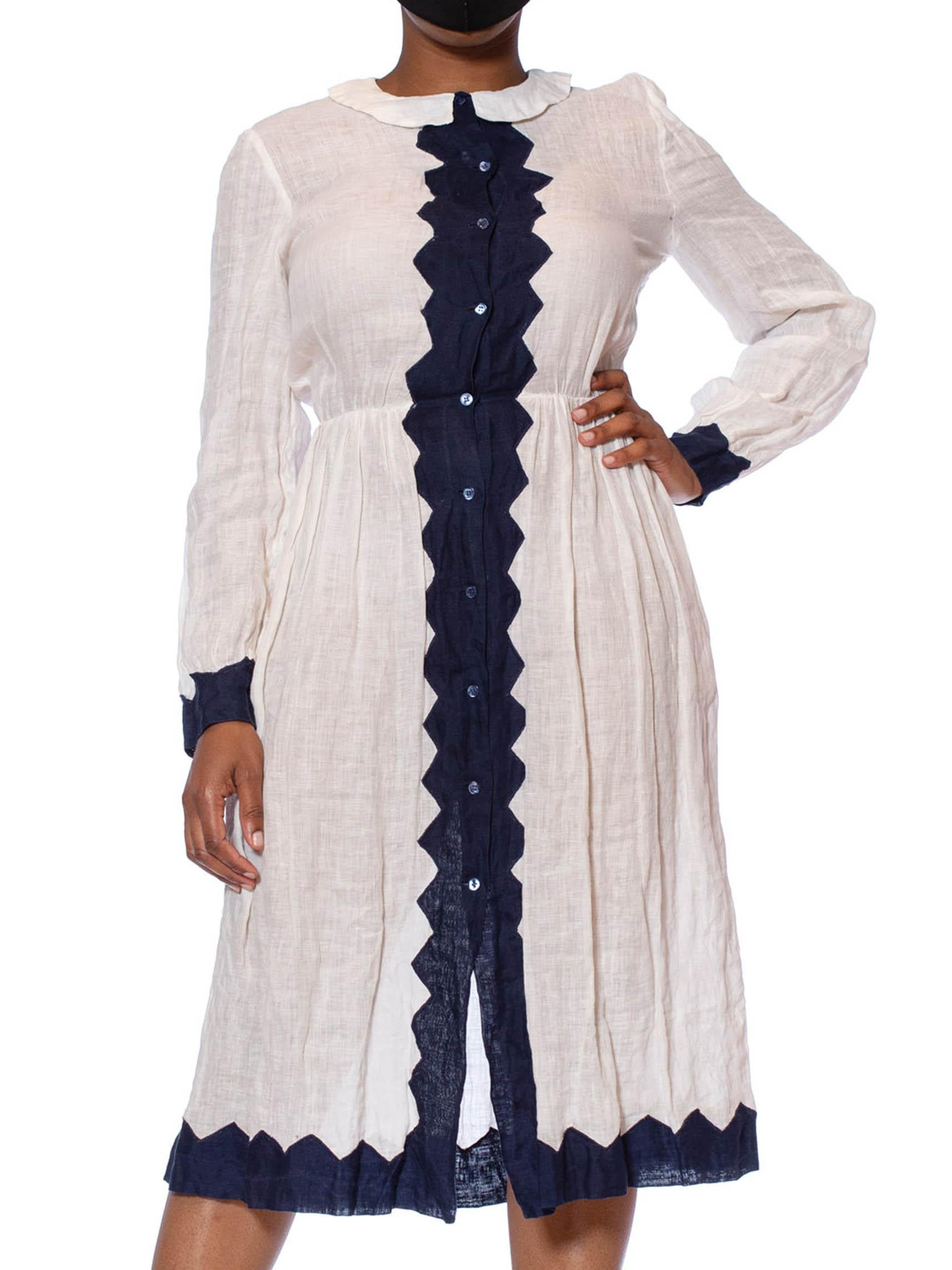 1980S LAURA BIAGIOTTI Blue & White Linen Long Sleeve Shirt Dress With Pockets In Excellent Condition In New York, NY