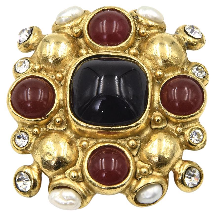 1980s Lazaro Diaz NY Neoclassical Costume Brooch For Sale