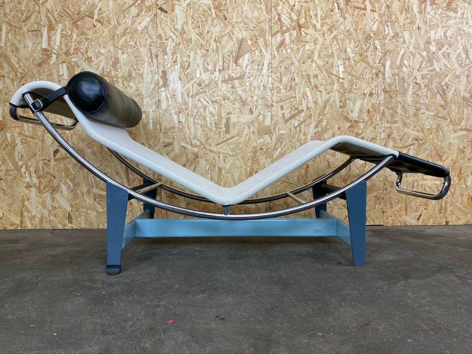 1980's LC4 Le Corbusier Villa Church Special Edition Lounger Cassina Linen Design

Object: lounger

Manufacturer: Cassina

Condition: good - vintage

Age: around 1980

Dimensions:

165cm x 56cm x 75cm

Other notes:

The pictures