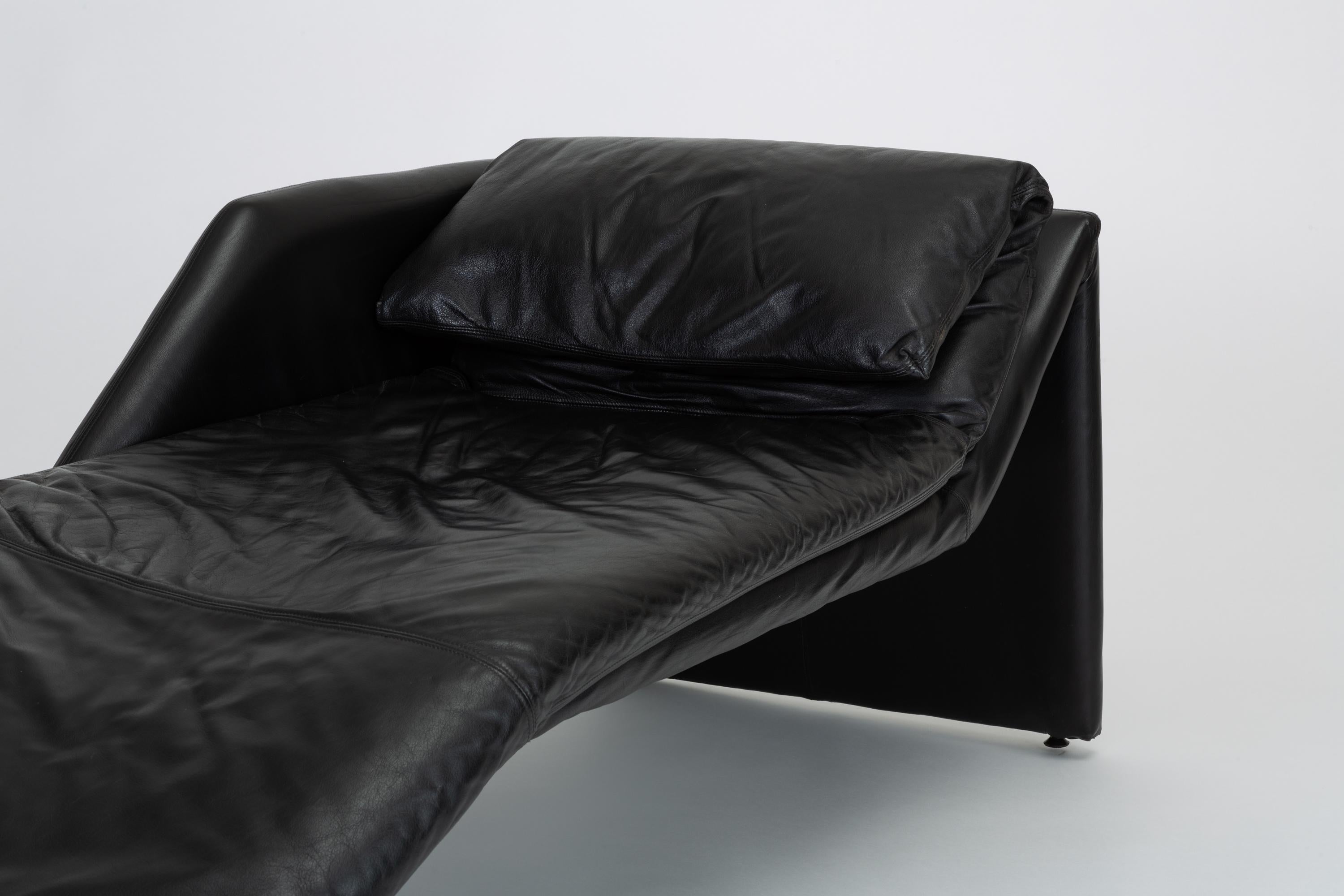 1980s Leather Chaise Lounge by Preview 9