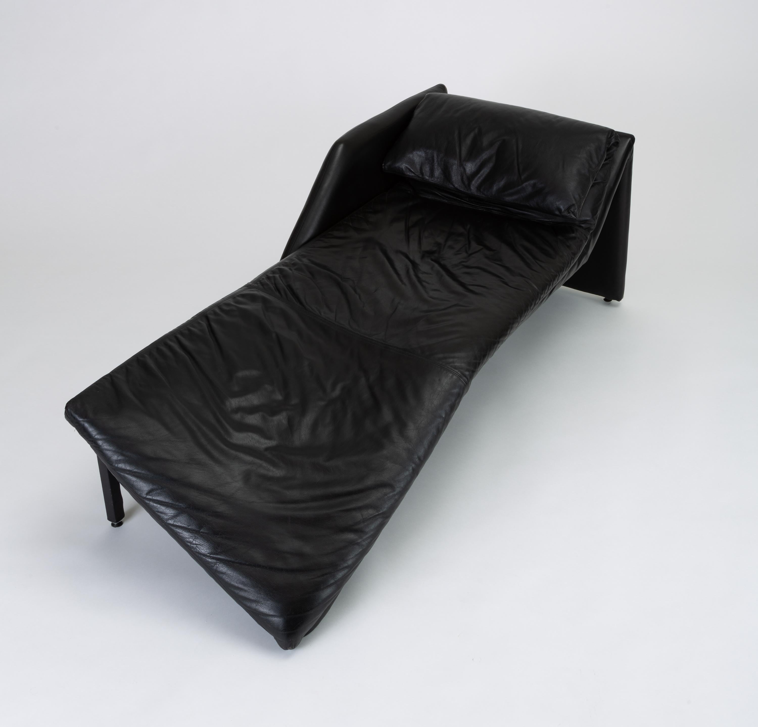 1980s Leather Chaise Lounge by Preview In Good Condition In Los Angeles, CA