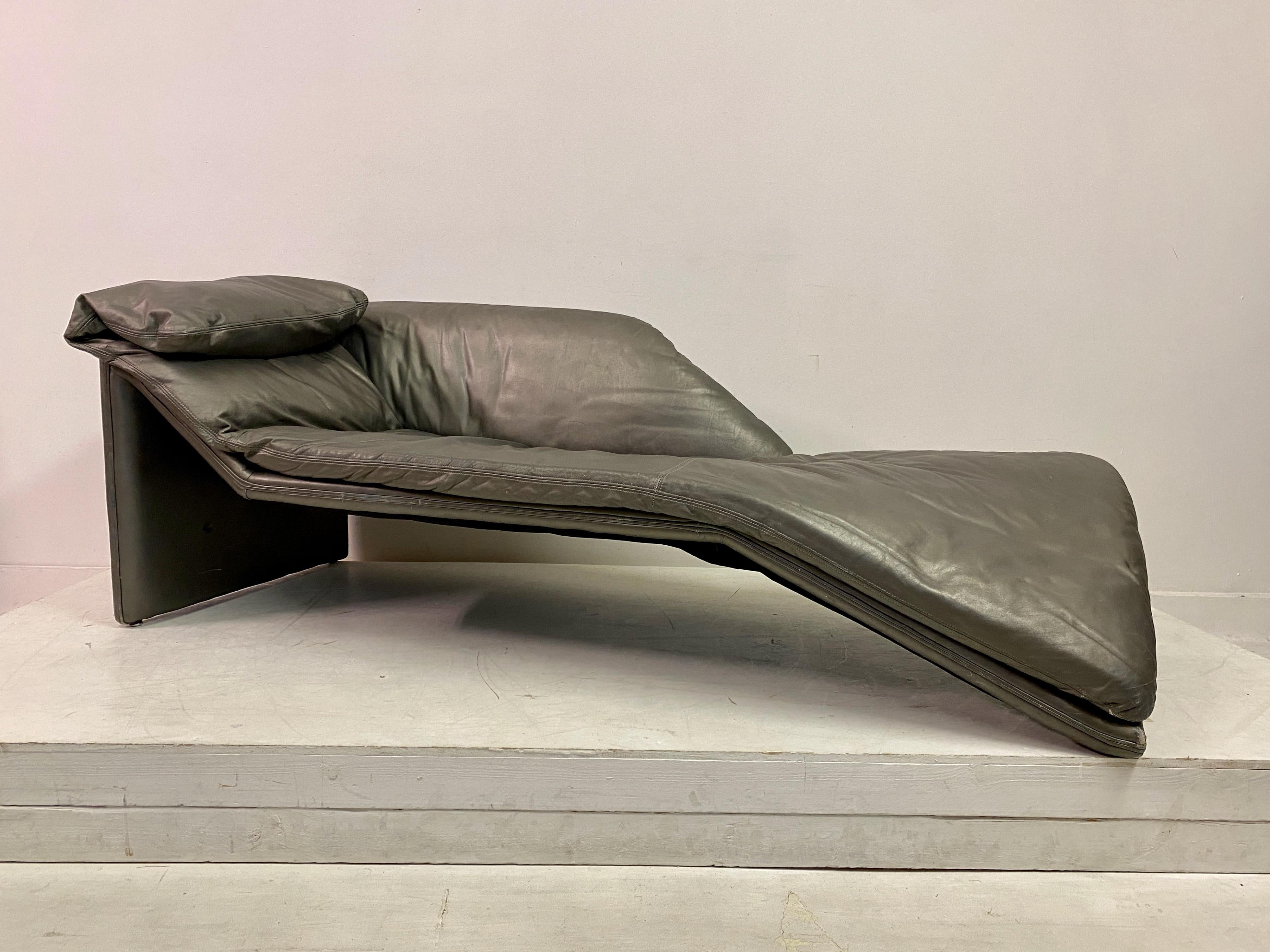 1980s Leather Daybed by Jochen Flacke for Etienne Aigner  3