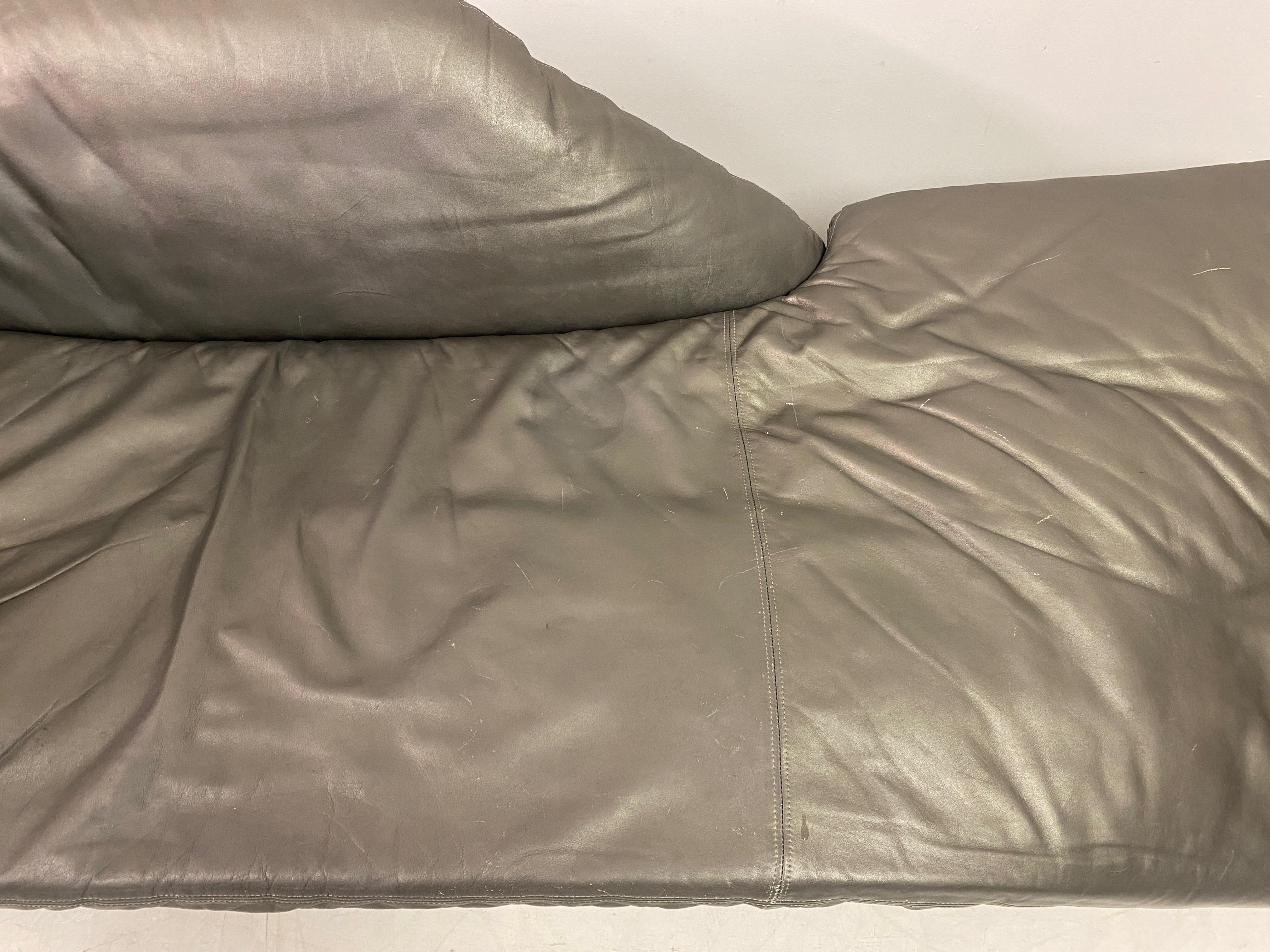 1980s Leather Daybed by Jochen Flacke for Etienne Aigner  In Good Condition In London, London