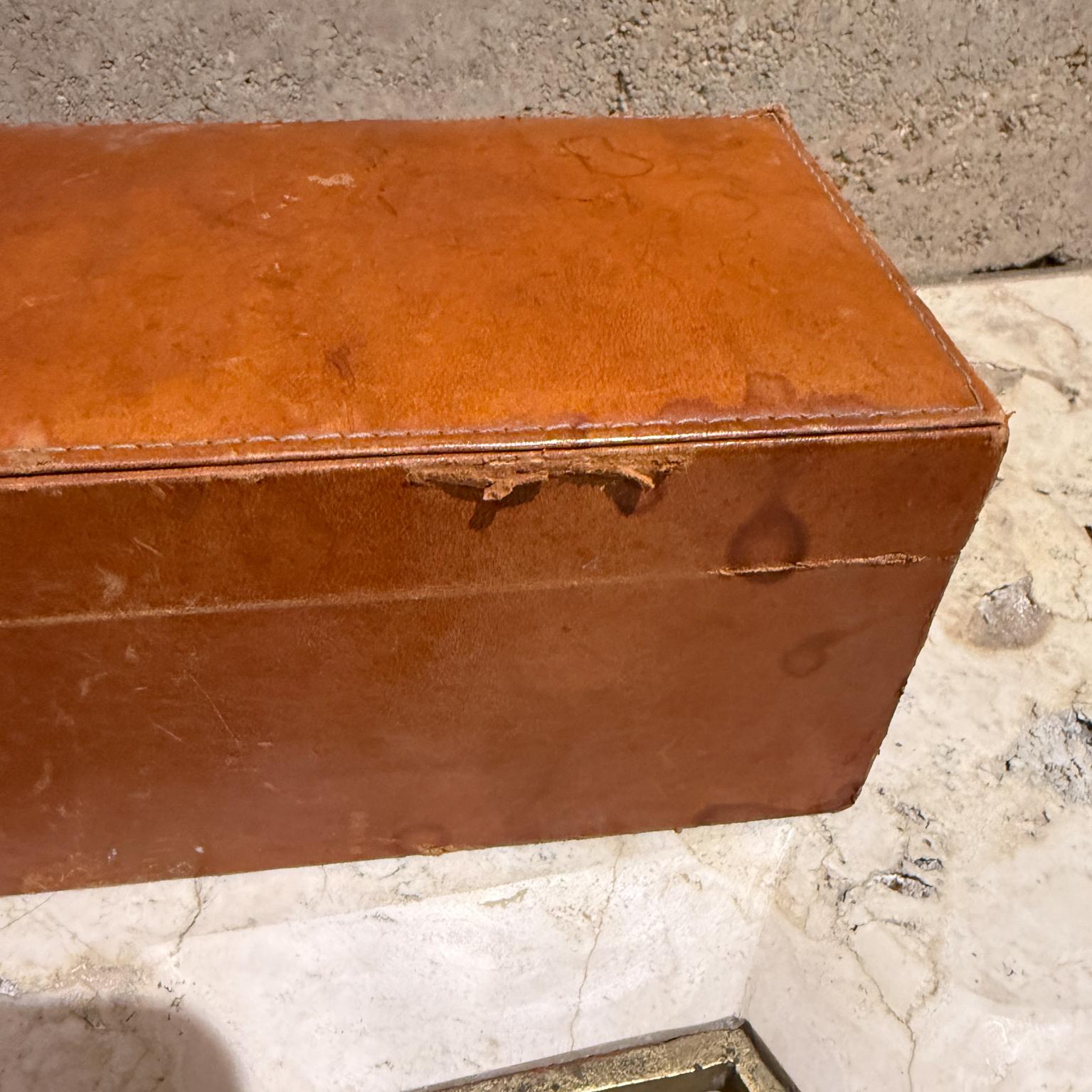 1980s Leather Sectioned Box Piel Canela Juarez Città del Messico in vendita 8