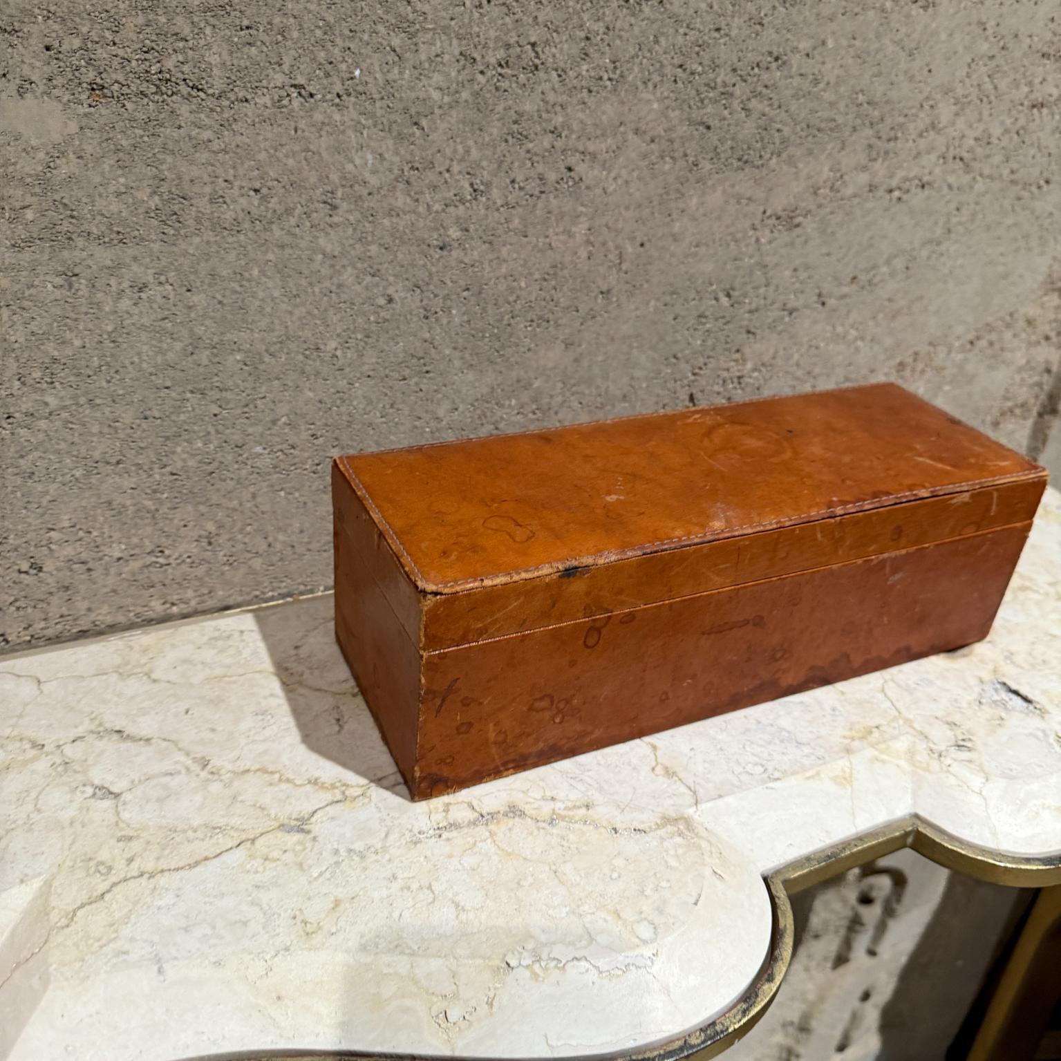 1980s Leather Sectioned Box Piel Canela Juarez Città del Messico in vendita 2