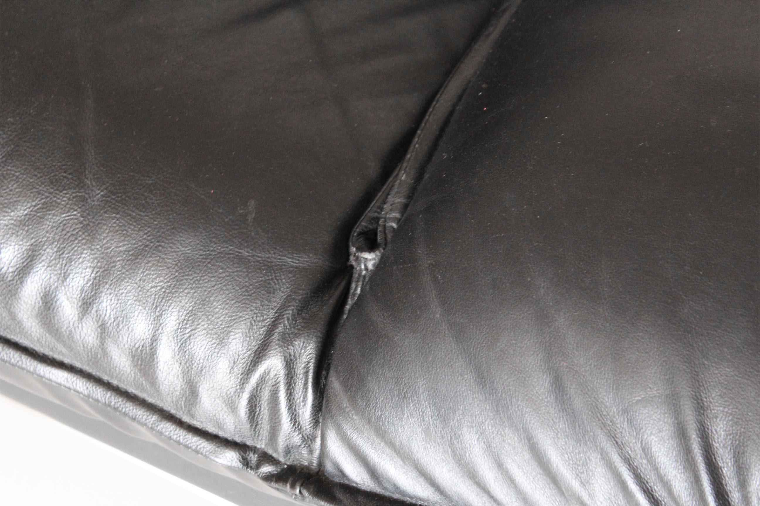Sillones modernos italianos de cuero negro, set de dos, italia años 80 en venta 4