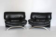 Italian Black Leather Armchairs by Nicoletti Salotti, Circa 1980