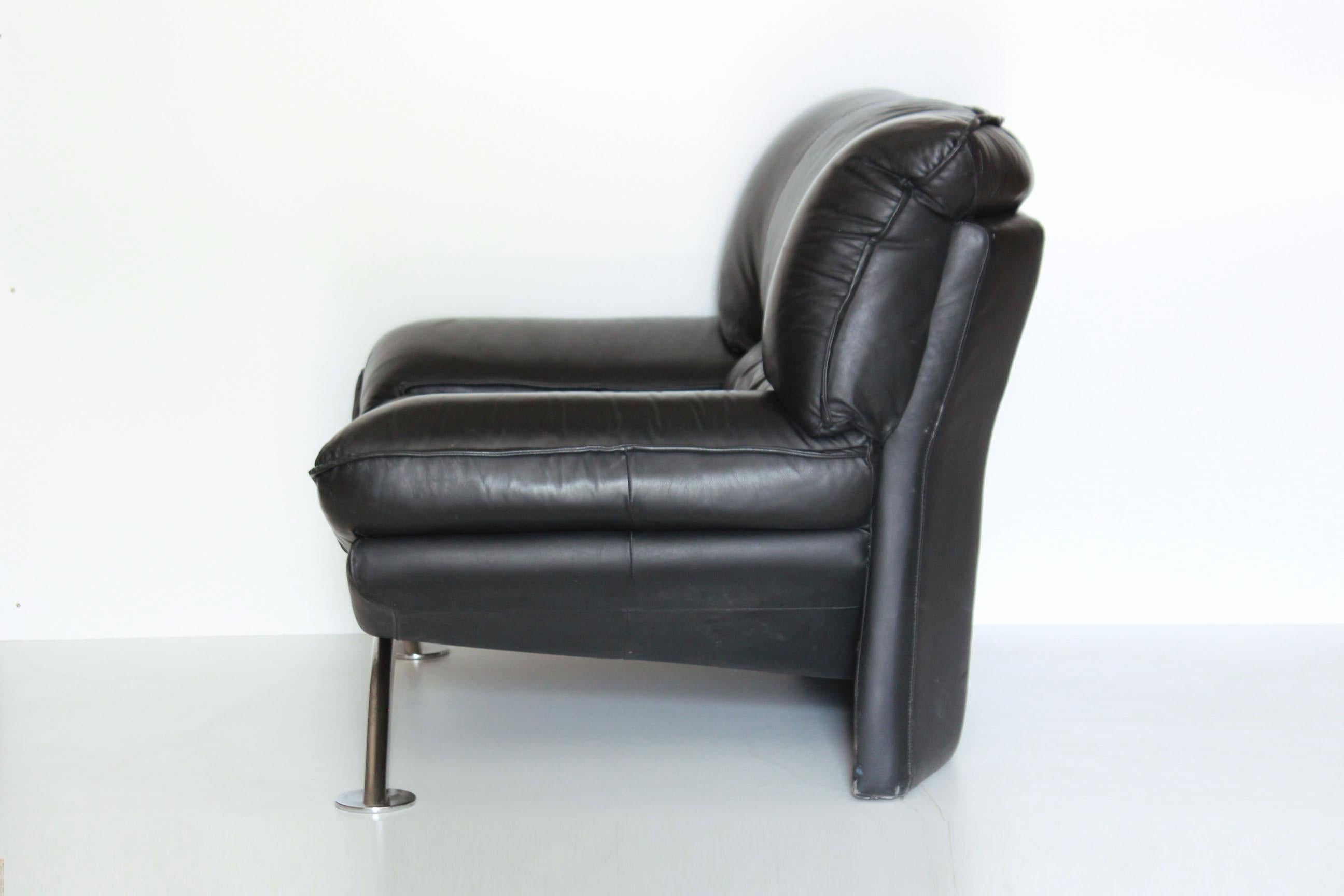 Mid-Century Modern Vintage Black Leather Armchairs, Set of Two, italy 1980s