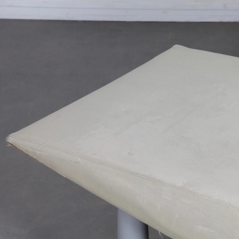 Asiento de cuero sintético de los años 80 en venta 1