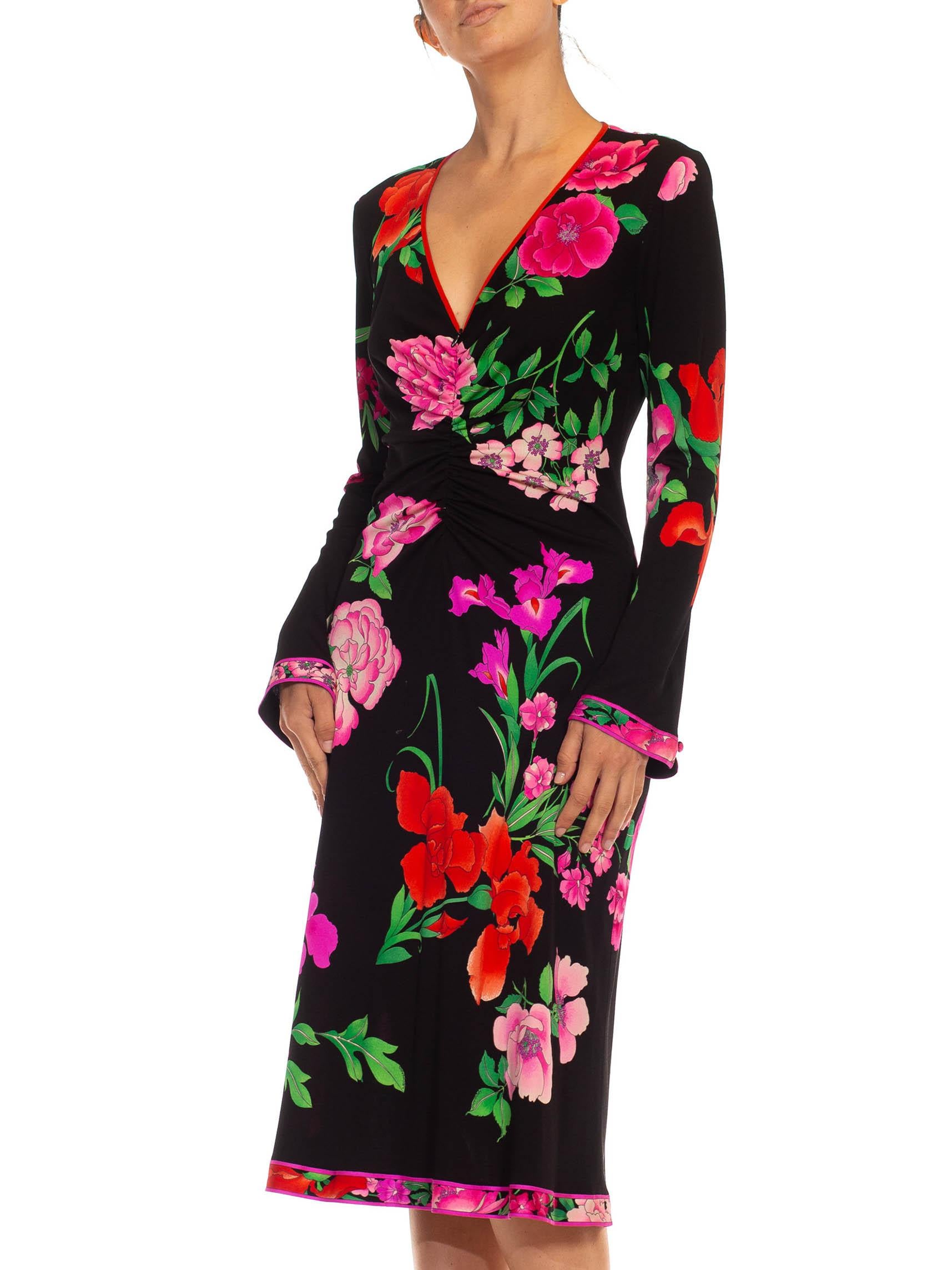 1980S LEONARD Black & Pink Polyester Jersey Front Ruched Floral Dress For Sale 2