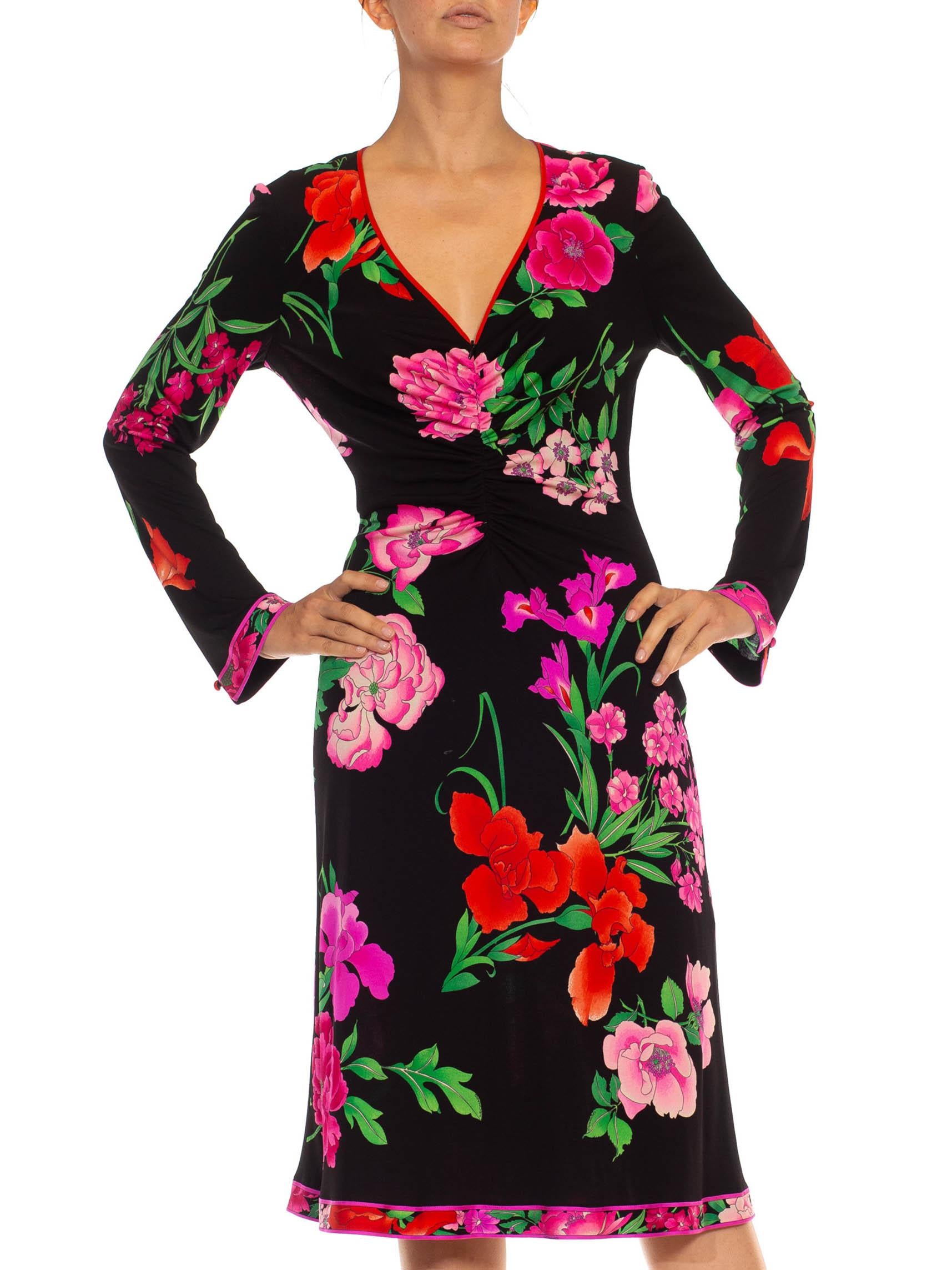 1980S LEONARD Black & Pink Polyester Jersey Front Ruched Floral Dress For Sale 4