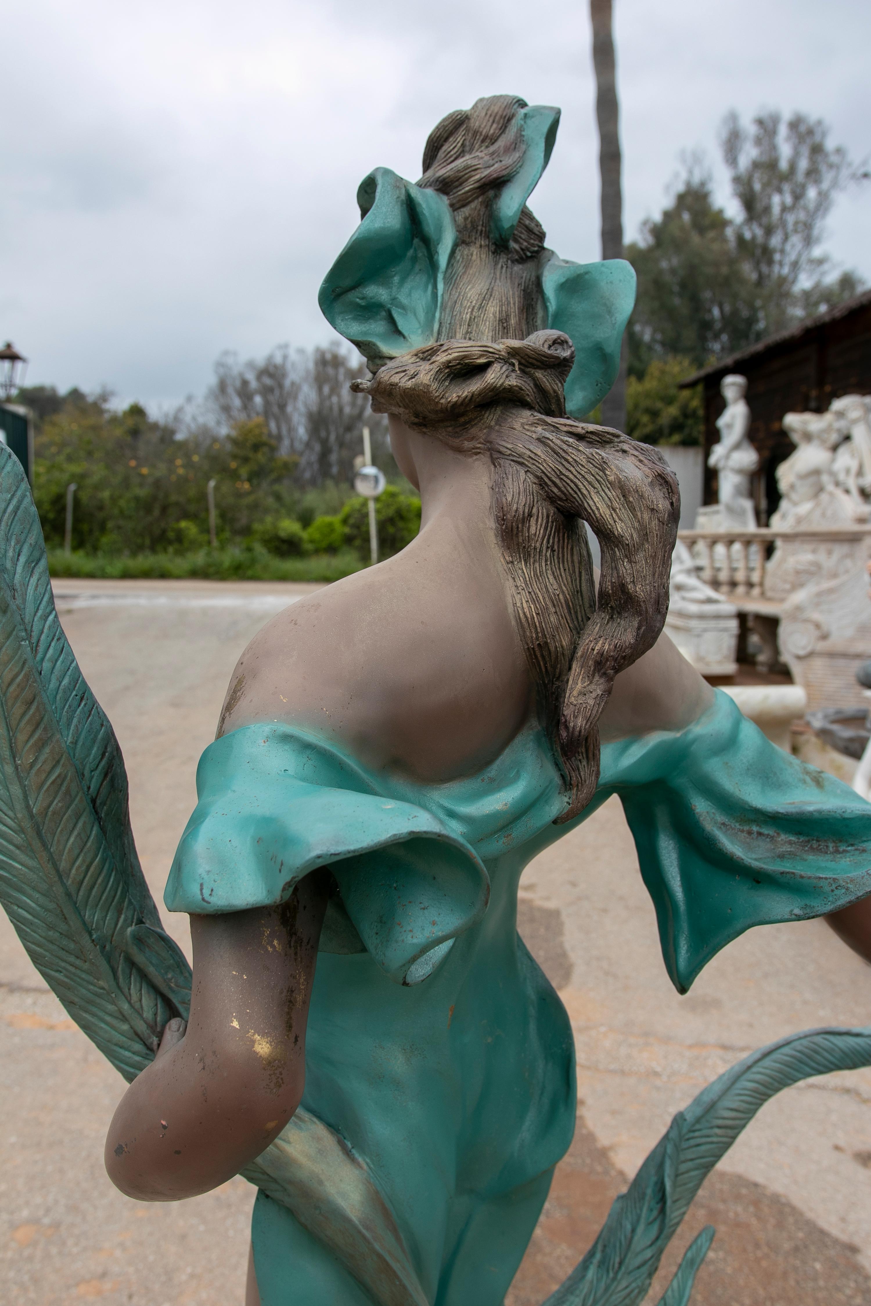 Sculpture en bronze grandeur nature d'une femme romantique des années 1980 en vente 14