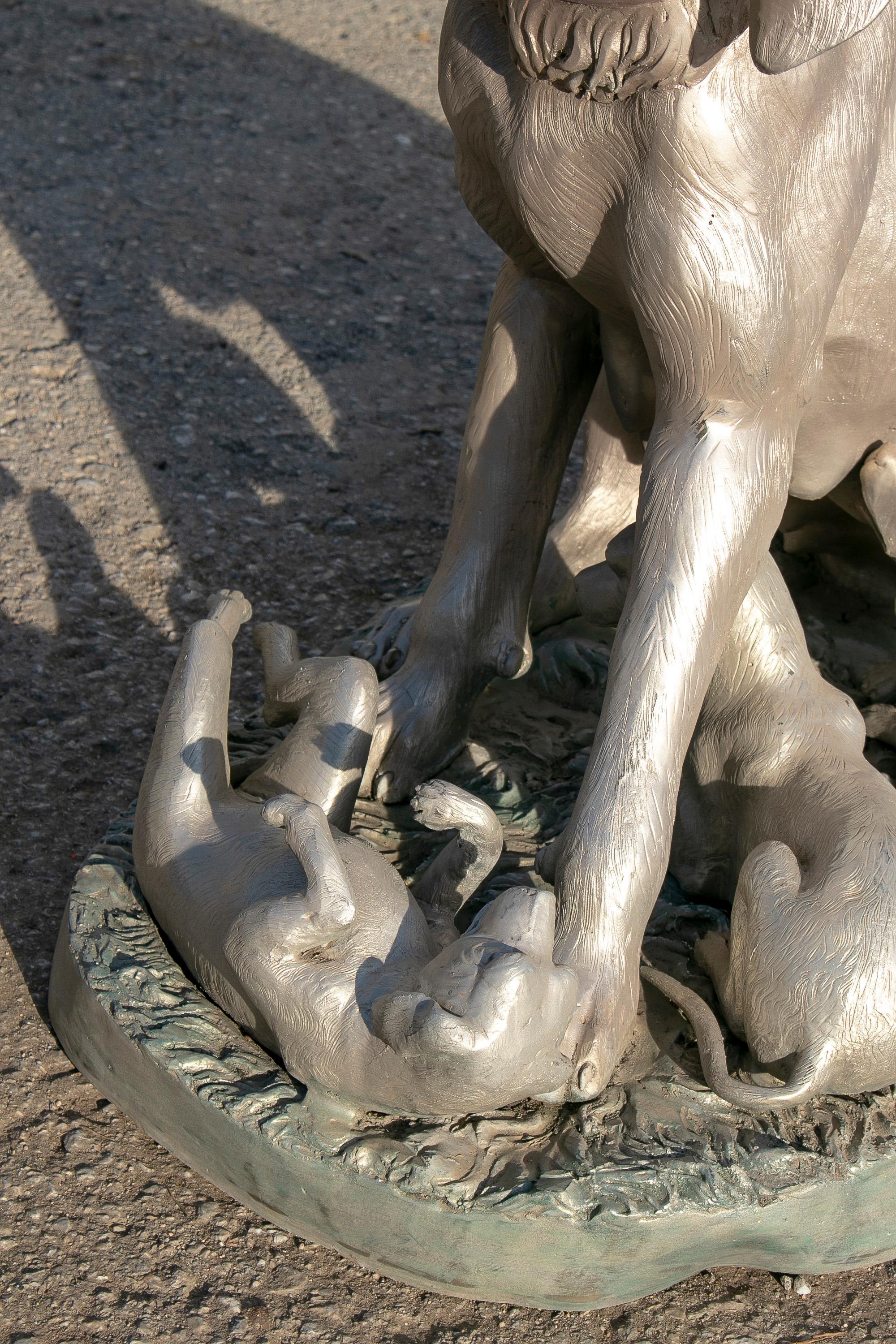 Sculpture en bronze représentant un chien grandeur nature avec des cubes, années 1980 en vente 3
