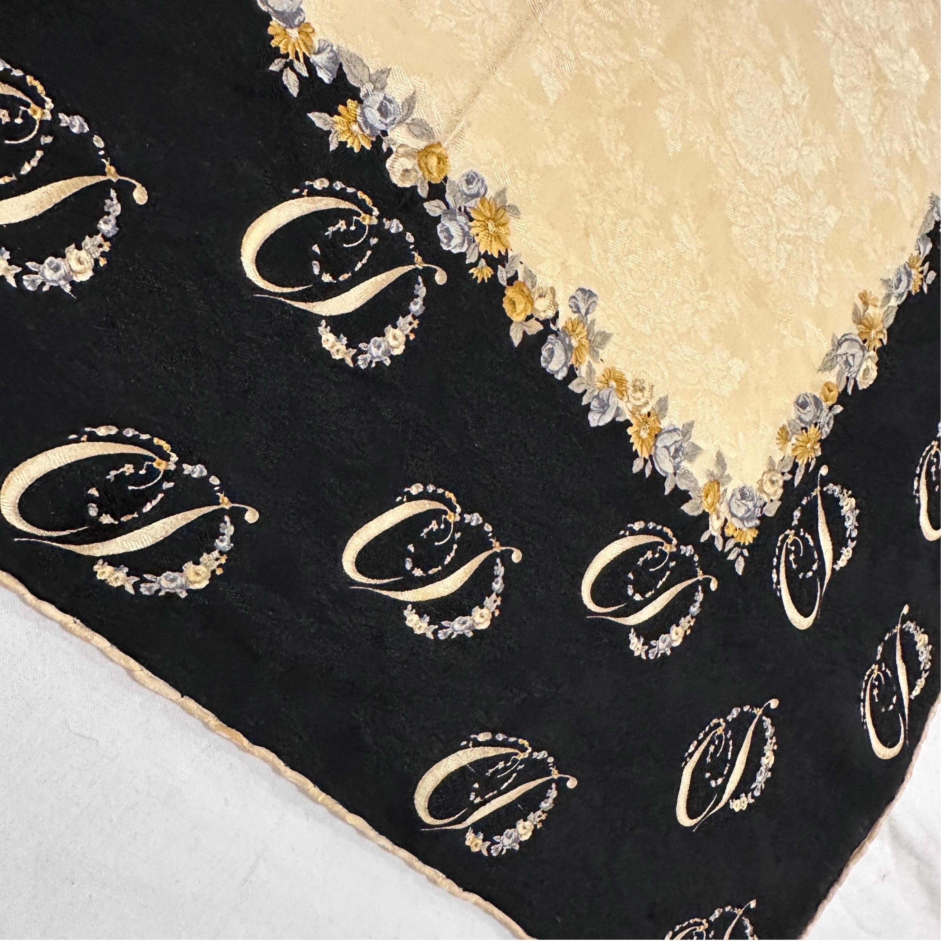 Pañuelo de seda con flor y logotipo marrón claro y negro de los años 80 de Christian Dior Negro en venta
