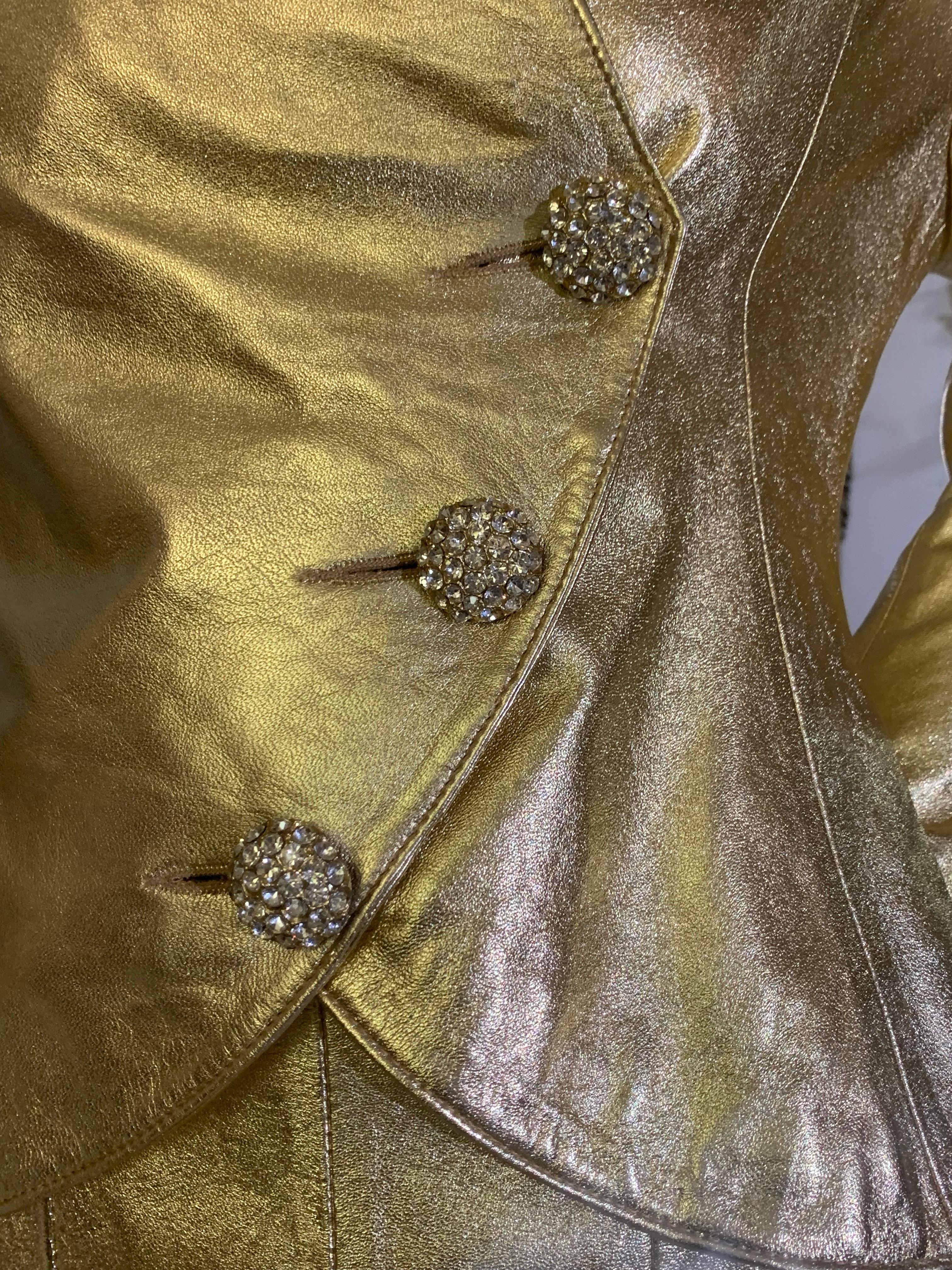1980s Lillie Rubin Gold Metallic Leather Tailored Skirt Suit w Rhinestone Button For Sale 6