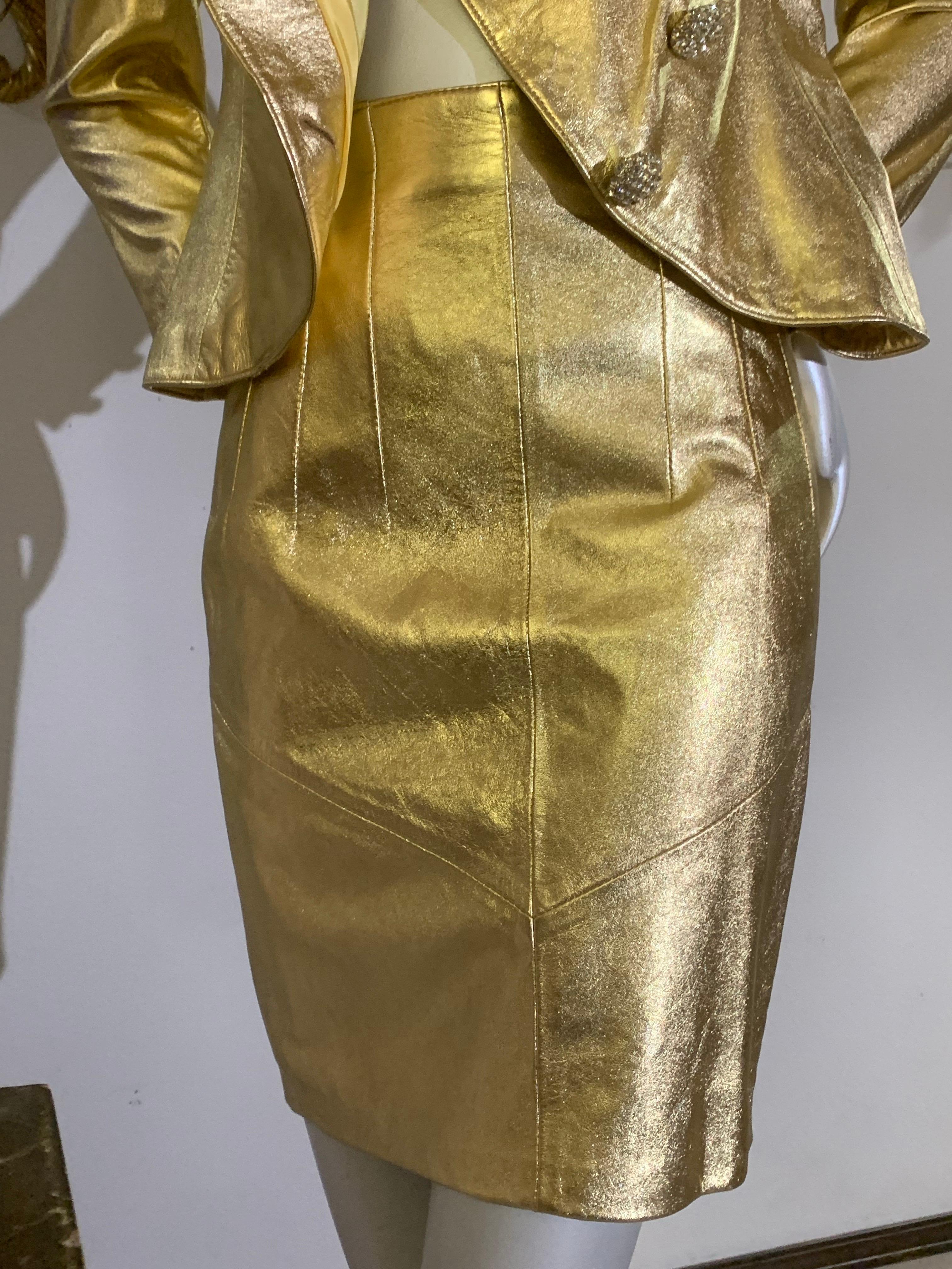 1980s Lillie Rubin Gold Metallic Leather Tailored Skirt Suit w Rhinestone Button For Sale 10