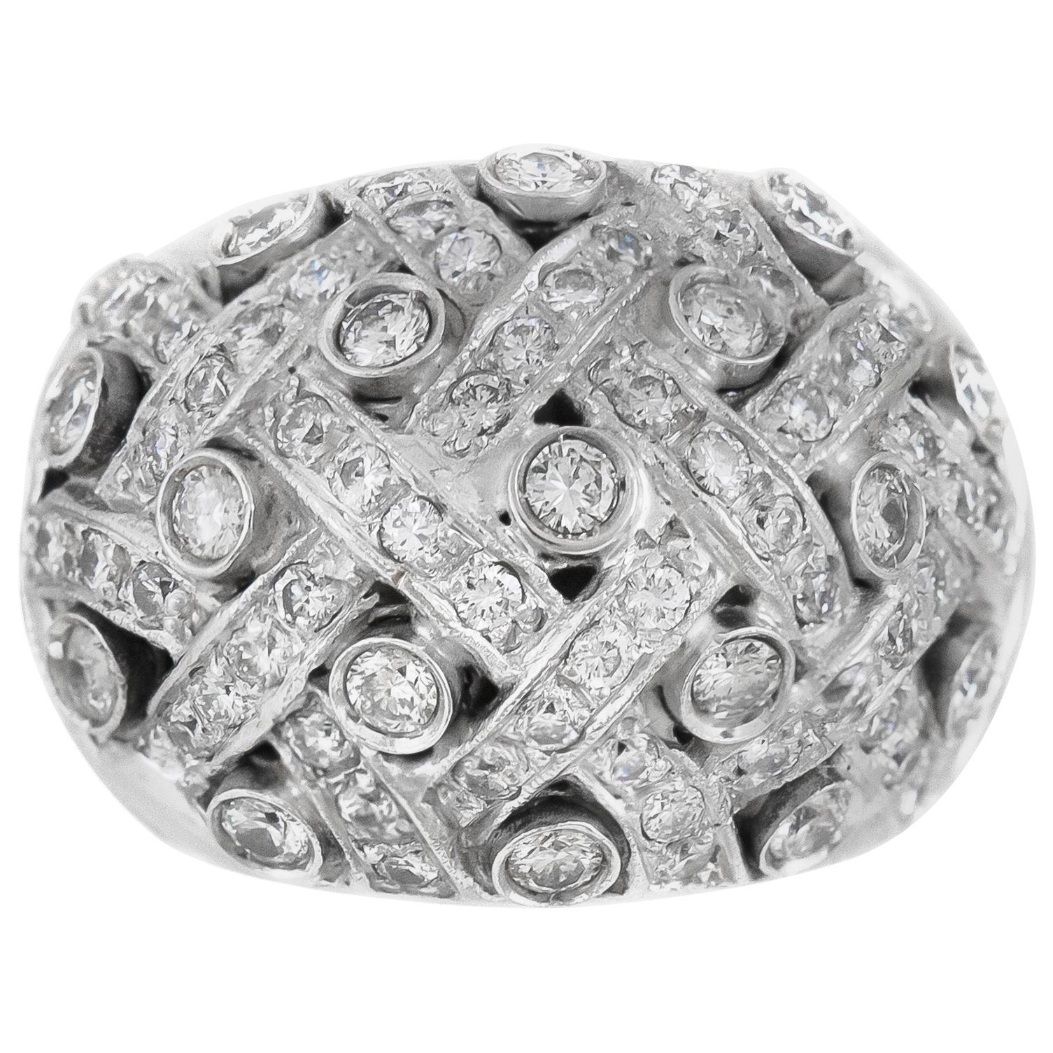 1980s Lines and Round Setting with Diamonds Ring