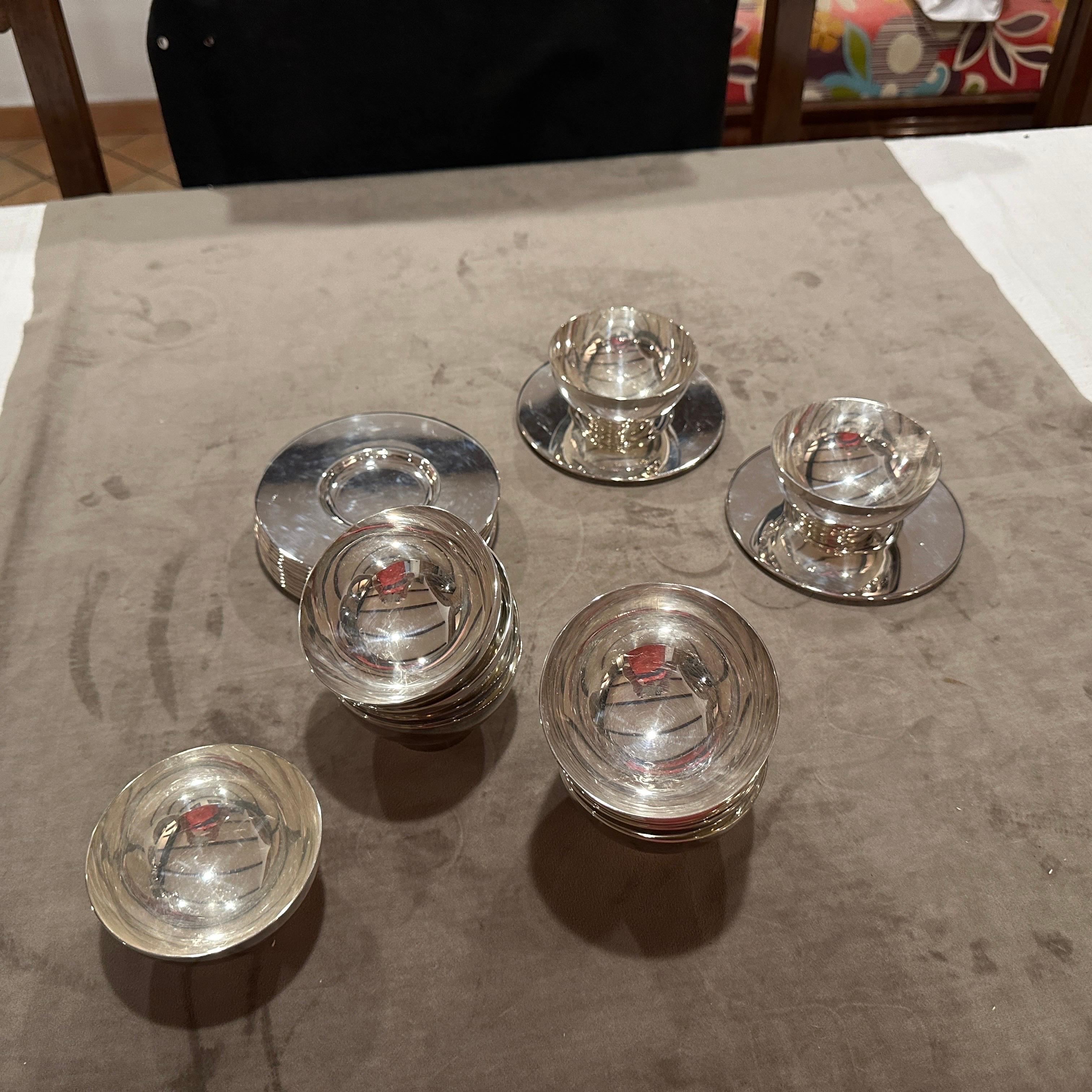 1980s Lino Sabattini Minimalist Set of Twelve Ice Cream Cup and Plates In Excellent Condition For Sale In Aci Castello, IT