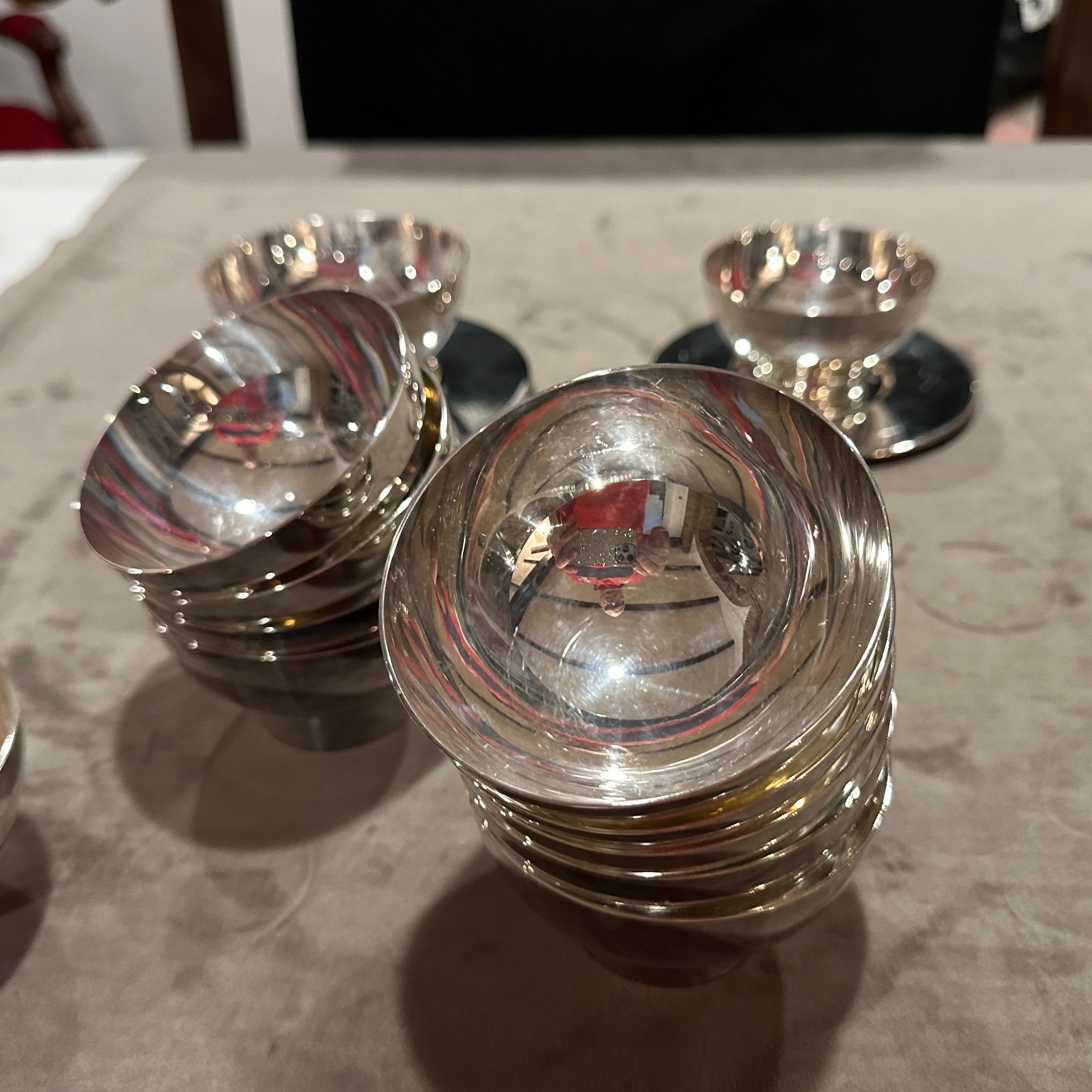 20th Century 1980s Lino Sabattini Minimalist Set of Twelve Ice Cream Cup and Plates For Sale