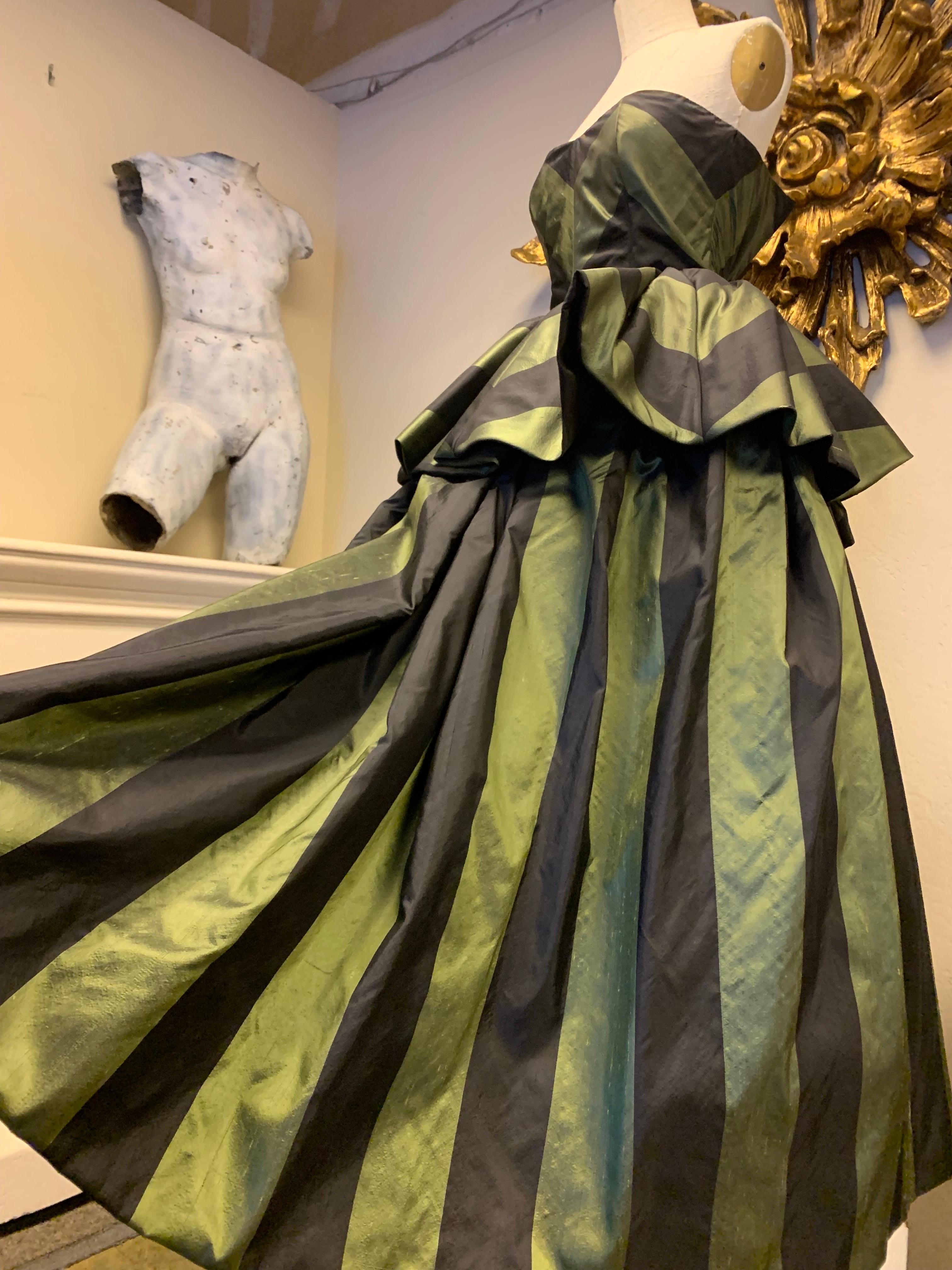 1980s Louis Feraud Green & Black Silk Taffeta Strapless Ballgown w Peplum For Sale 3