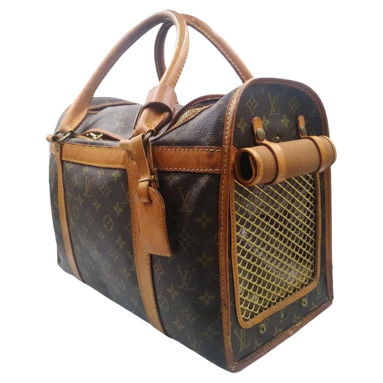 1980s Louis Vuitton Monogram Canvas Sac Chien 40 Dog Carrier at 1stDibs