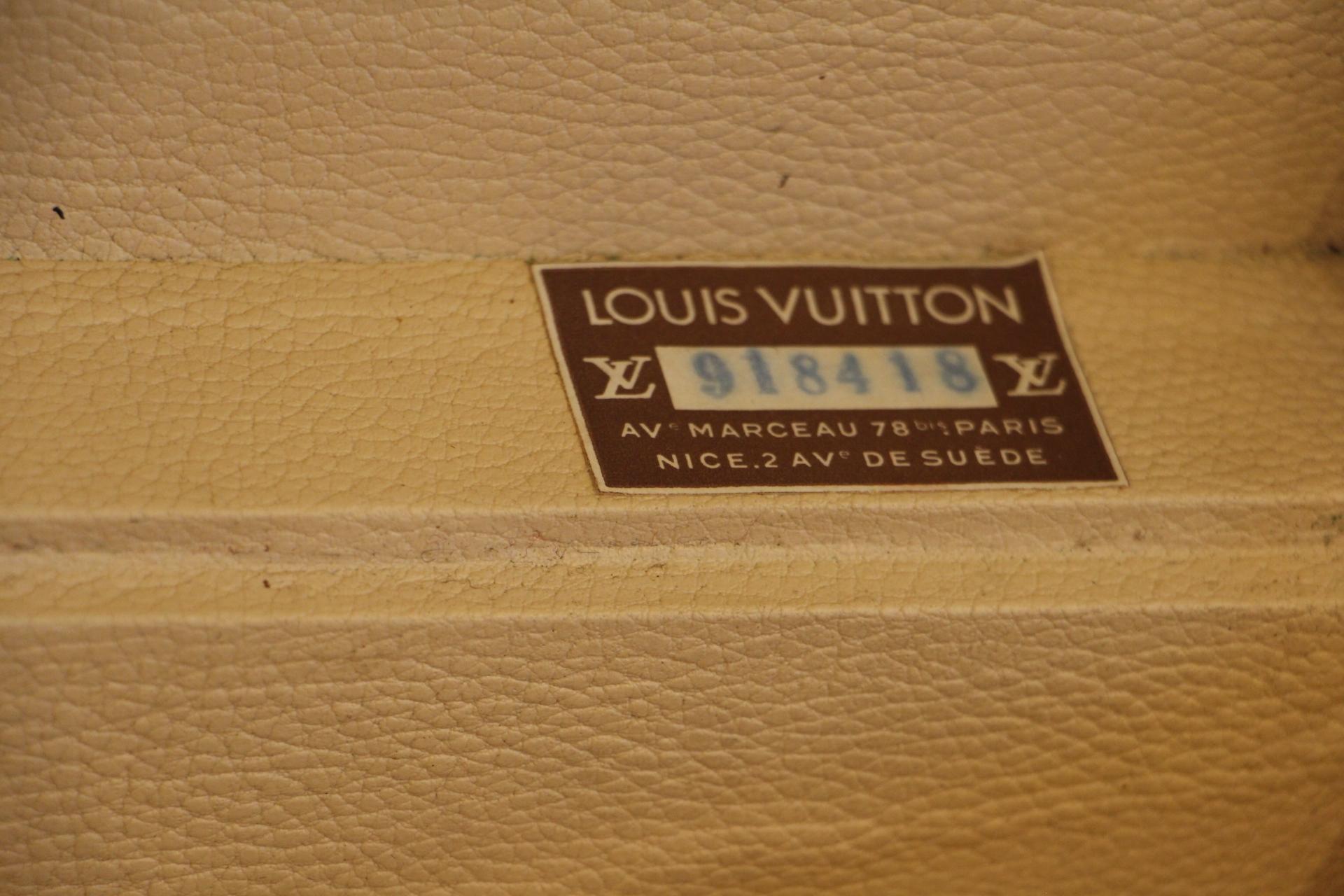 1980s Louis Vuitton Suitcase 60 cm,  Louis Vuitton Trunk 6