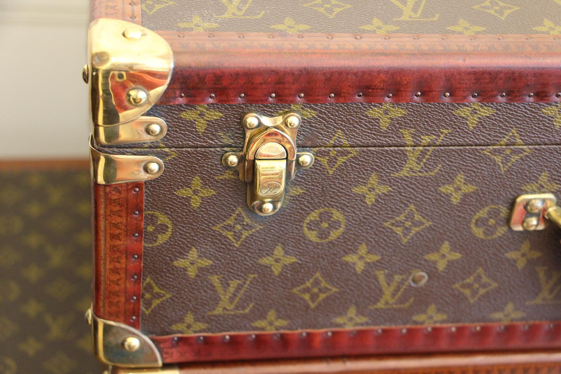 1980s Louis Vuitton Suitcase 60 cm,  Louis Vuitton Trunk In Good Condition In Saint-ouen, FR