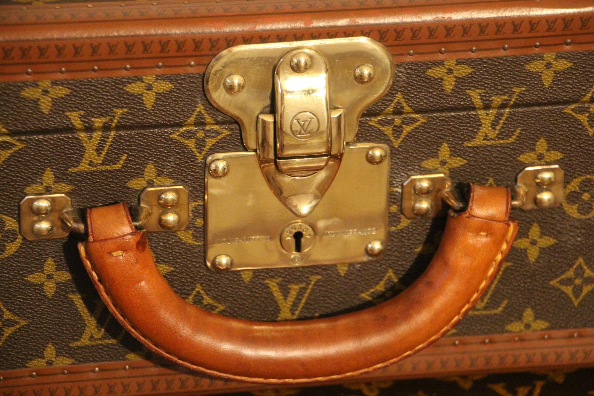 1980s Louis Vuitton Suitcase in Monogram Canvas In Excellent Condition In Saint-Ouen, FR