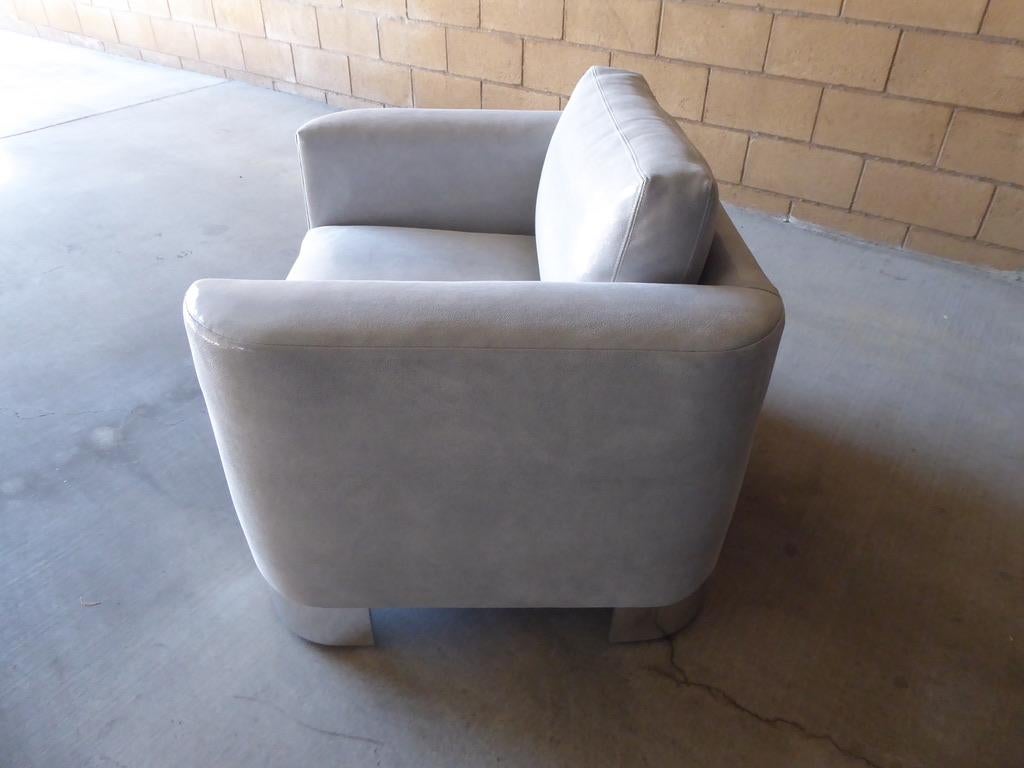 1980s Lounge Chair with Polished Solid Aluminum Feet and New Leather Upholstery In Excellent Condition For Sale In Palm Springs, CA