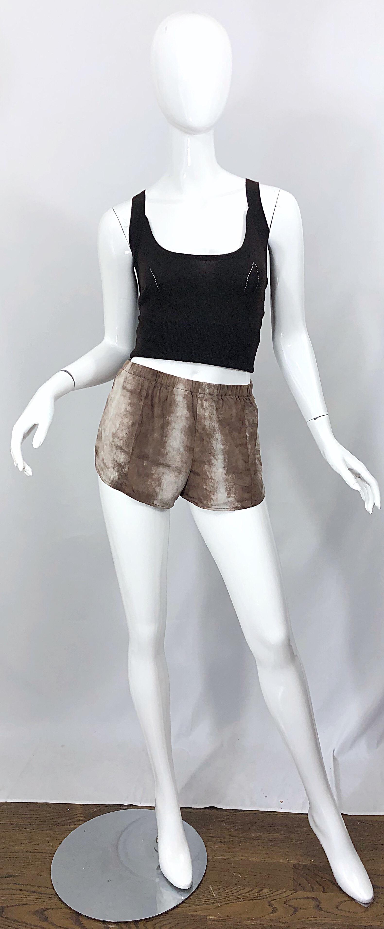 1980er Love, Melody Sabatasso Braune Vintage 80er Hot Pant Shorts aus Schafsleder im Angebot 9