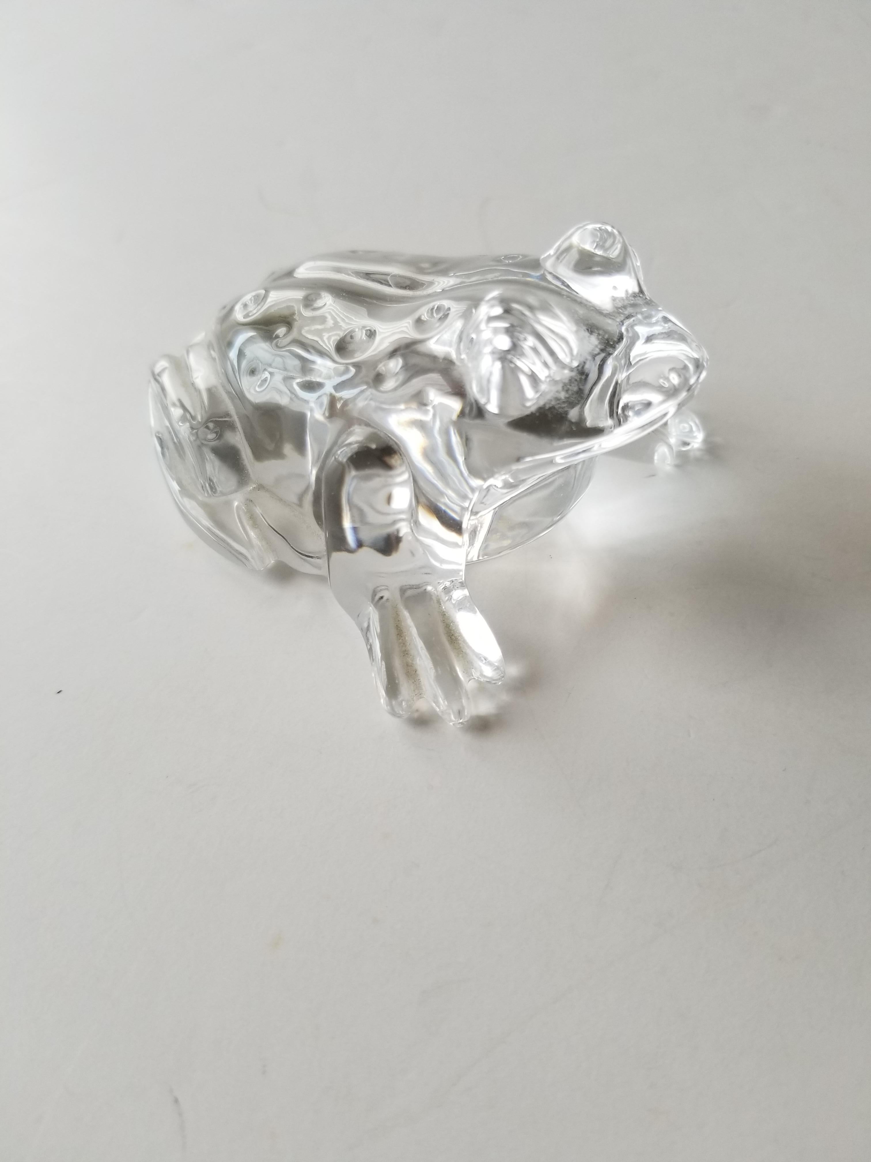 1980s Lovely Frog Paperweight Sculptural Glass Figurine by Waterford Crystal In Good Condition In Chula Vista, CA