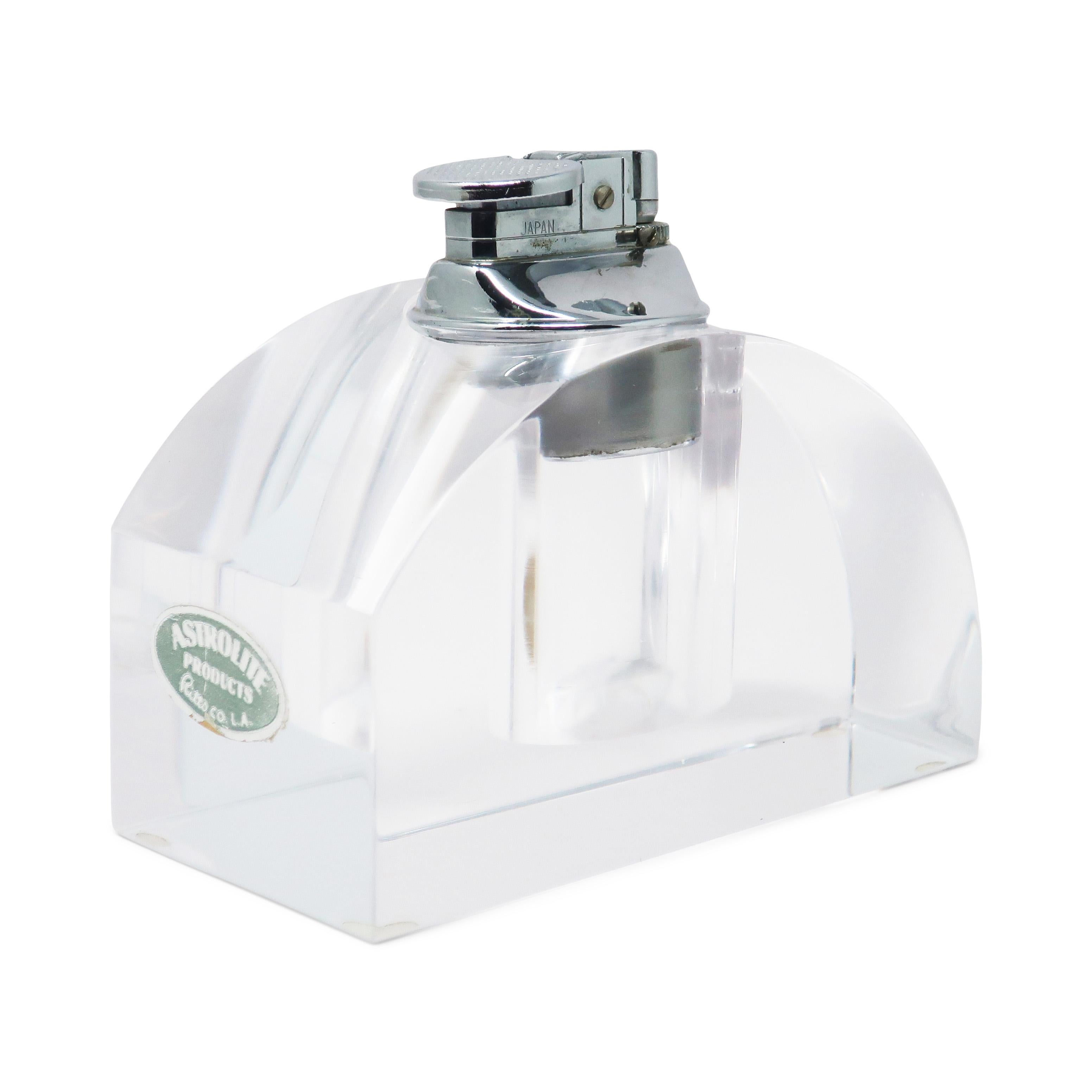 1980s Lucite Astrolite Table Lighter by Ritts Co. of Los Angeles In Good Condition For Sale In Brooklyn, NY