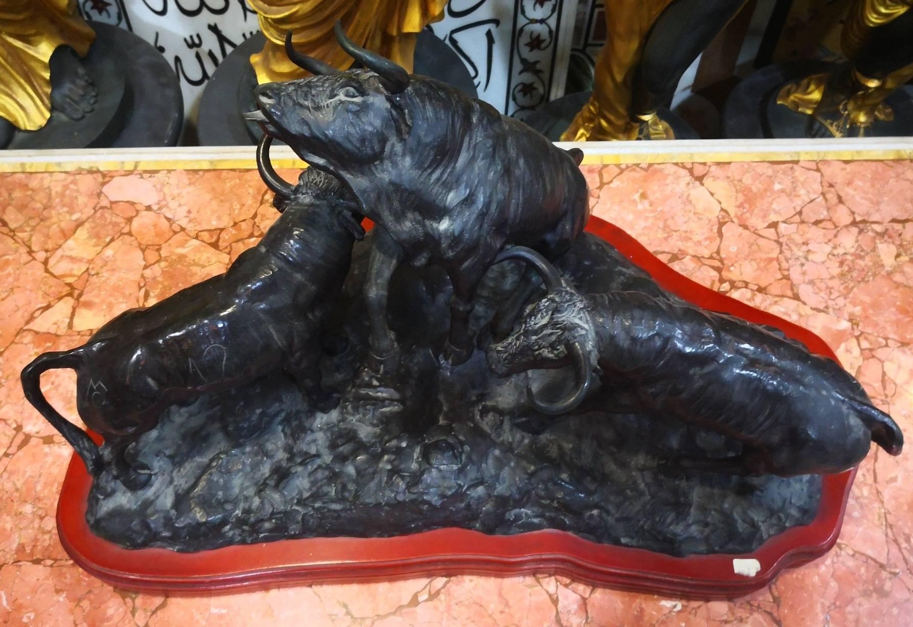 1980s Luis Moreno Three Fighting Bulls Bronze Sculpture In Good Condition In Marbella, ES