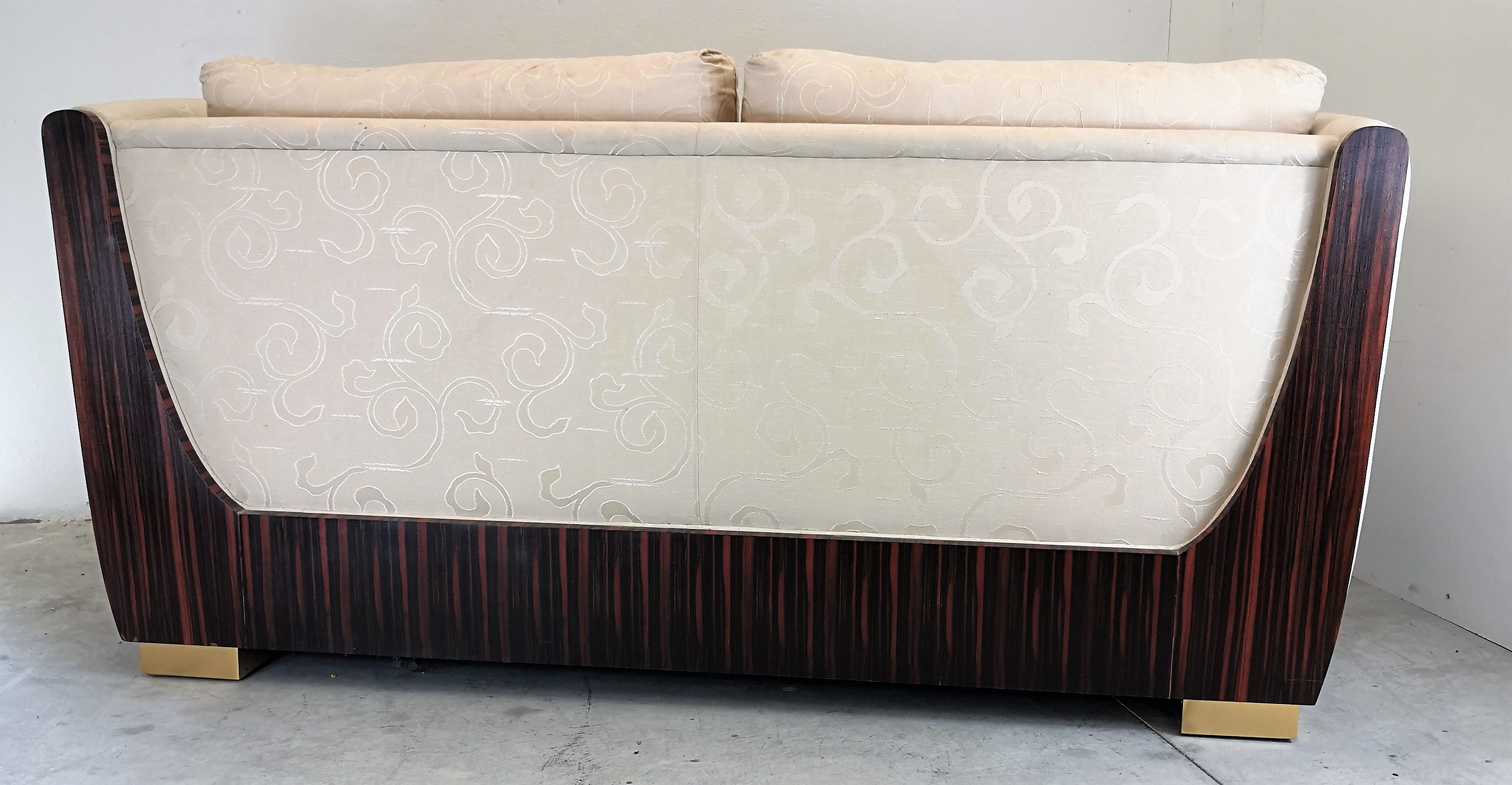 1980s Macassar Ebony and Brass Art Deco 3 Seat Sofa In Good Condition For Sale In Cantù, IT