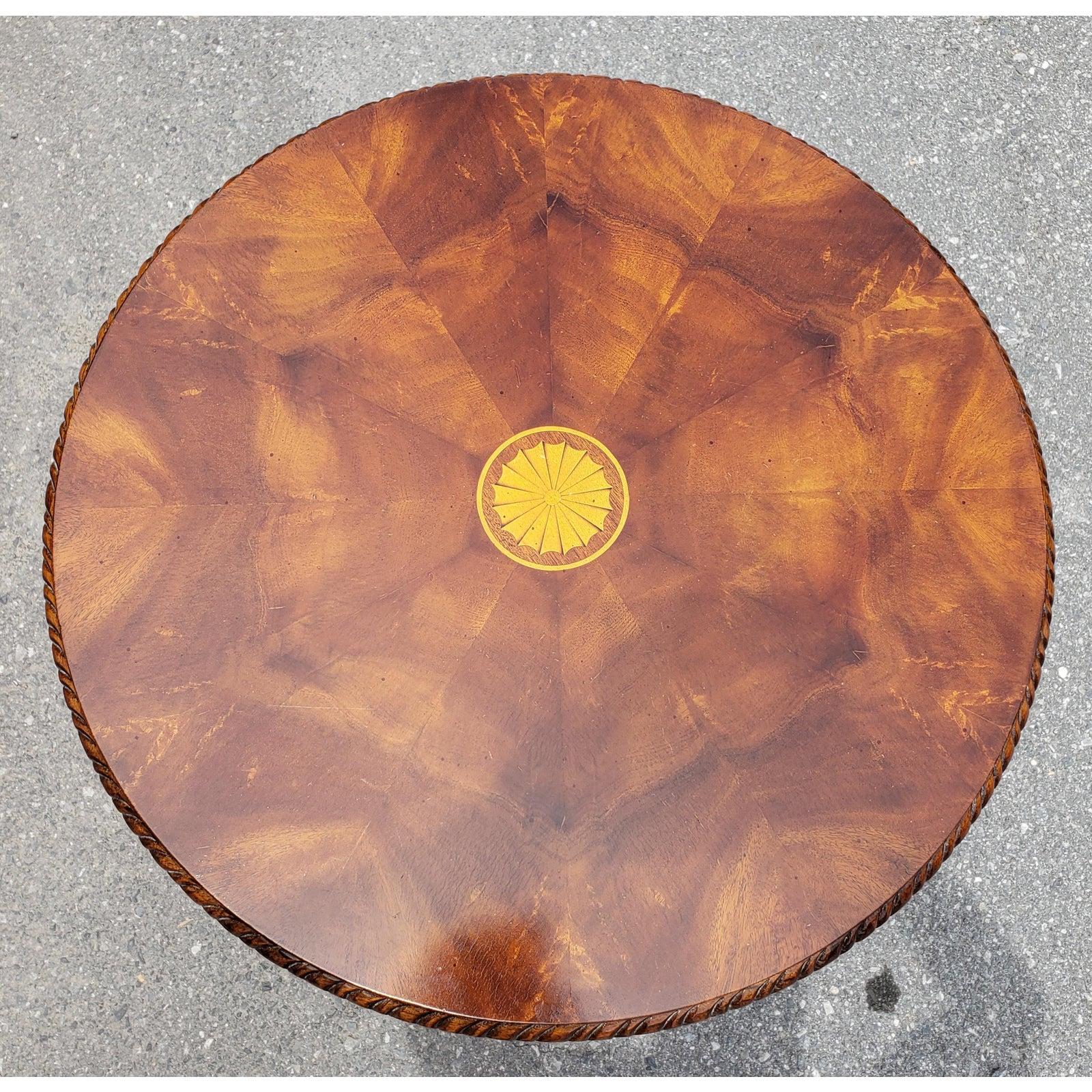 1980s Mahogany and Satinwood Inlaid Finished Top Pedestal Table In Good Condition In Germantown, MD