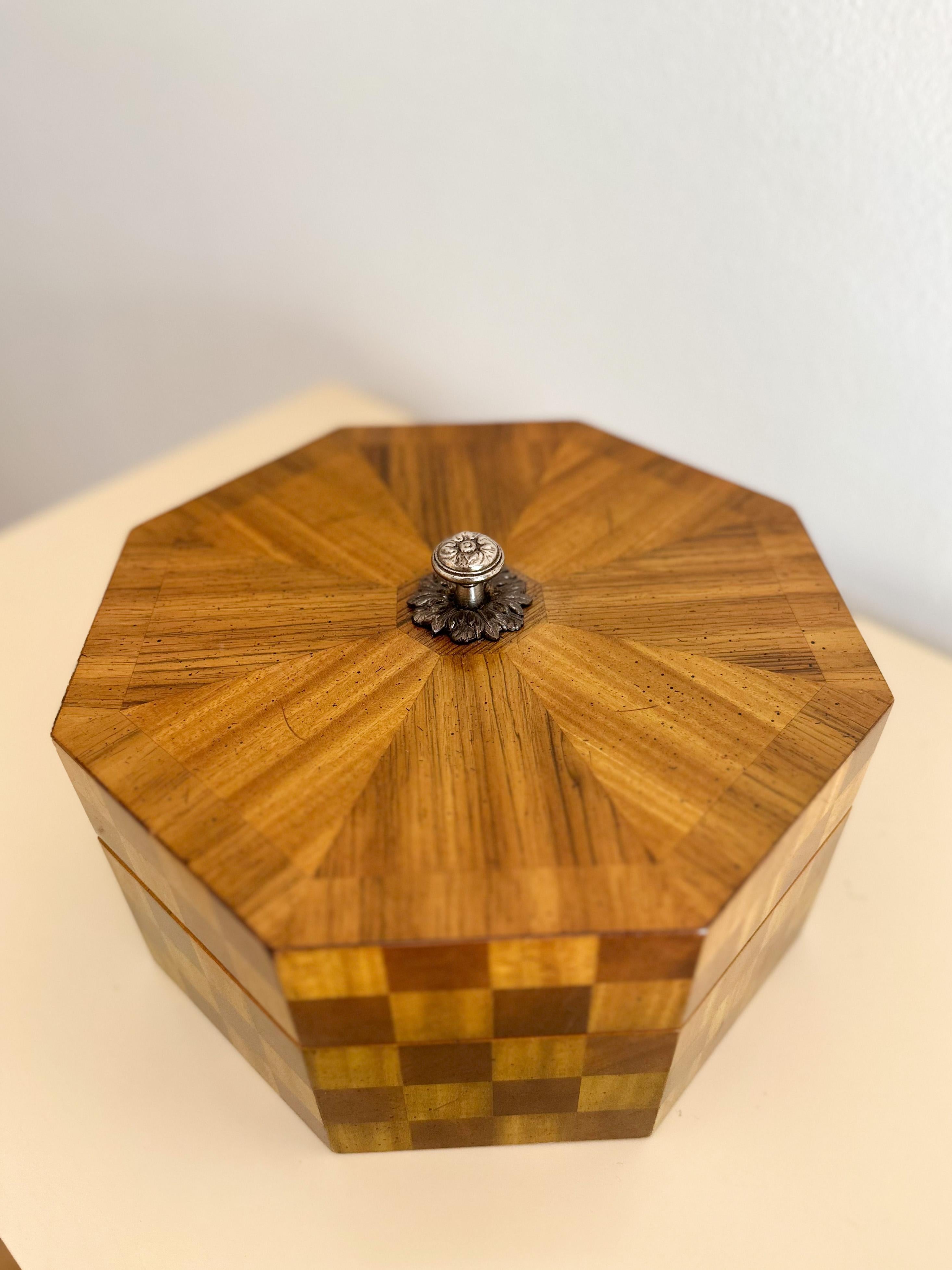 1980s Maitland Smith Checkered Wood Octagonal Box 1